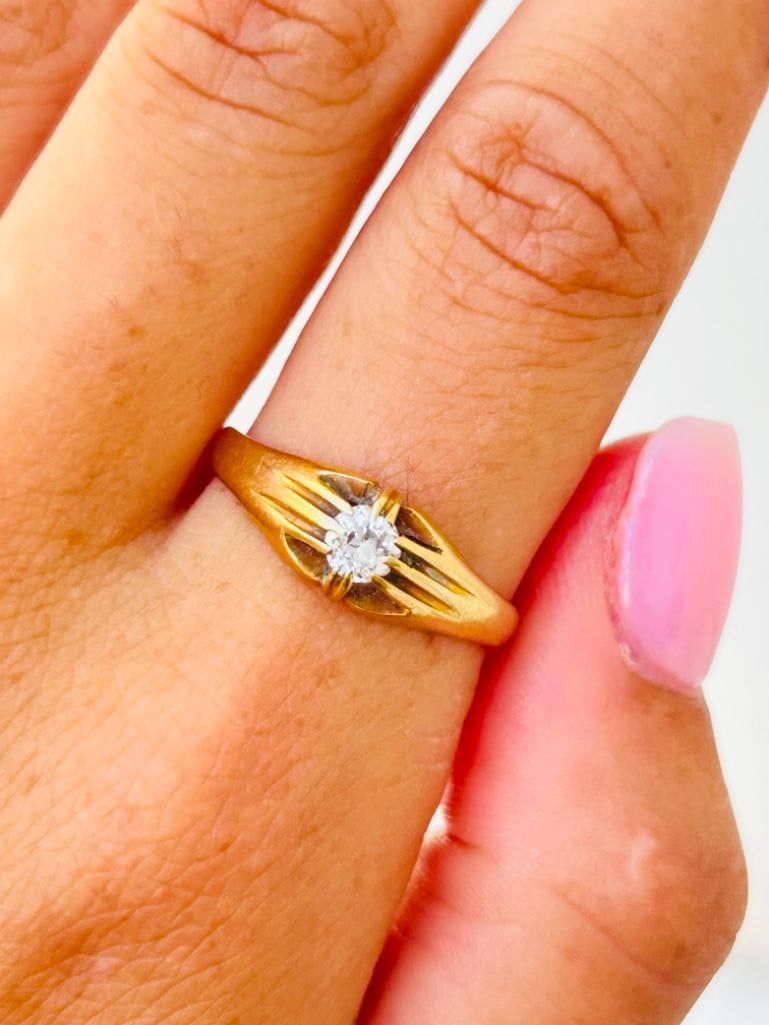 Chunky 18ct Yellow Gold Diamond Buttercup / Belcher Style Ring - 2
