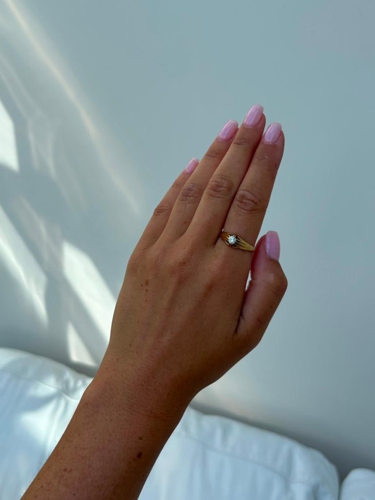 Chunky 18ct Yellow Gold Diamond Buttercup / Belcher Style Ring - 5