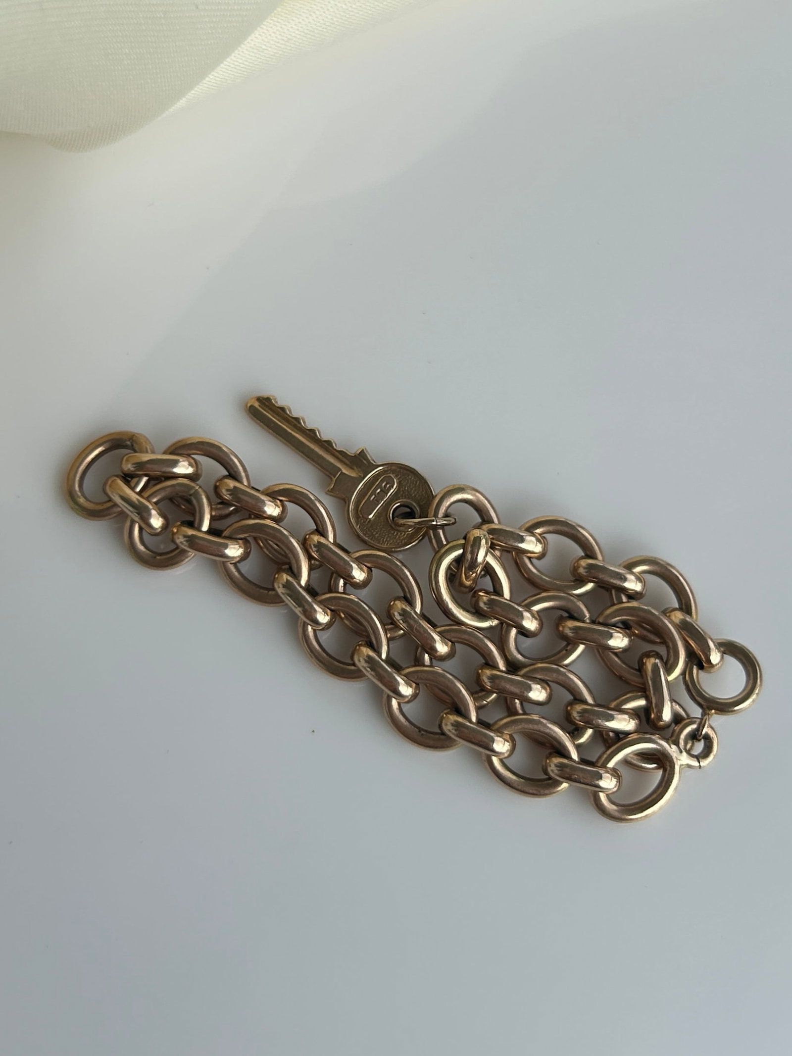 Heavy 9ct Yellow Gold Bracelet - 2