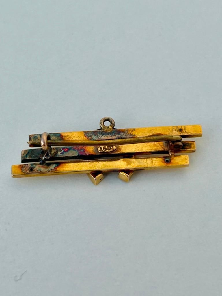 Antique 15ct Yellow Gold Ruby and Diamond Horse Shoe Brooch - 3