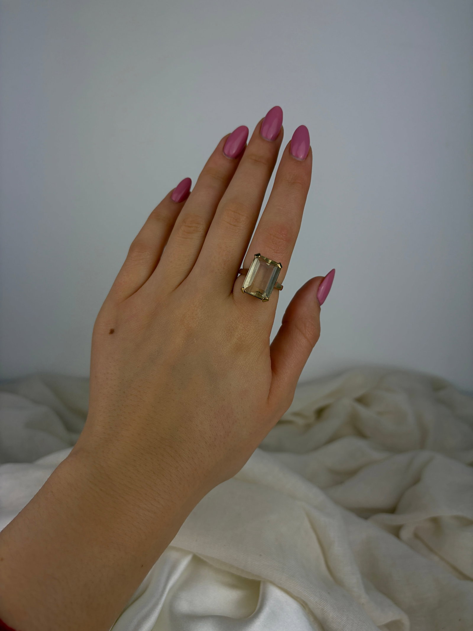VINTAGE 9CT YELLOW GOLD CITRINE COCKTAIL RING - 7