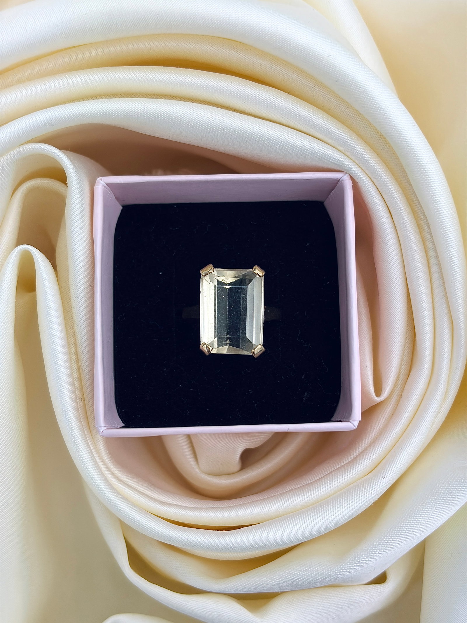 VINTAGE 9CT YELLOW GOLD CITRINE COCKTAIL RING - 9