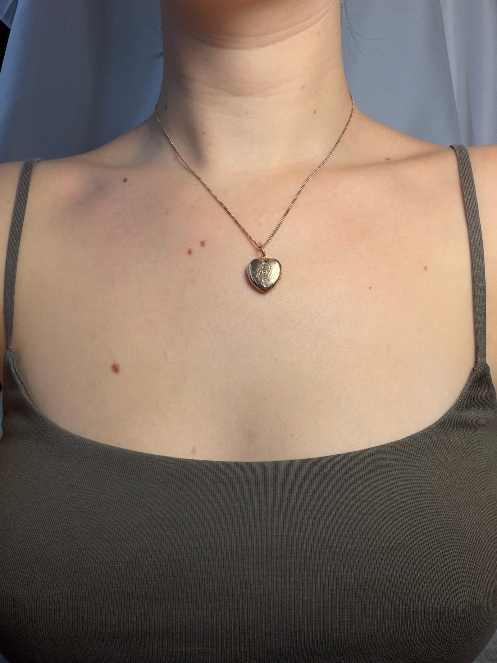 antique gold heart locket pendant - 5