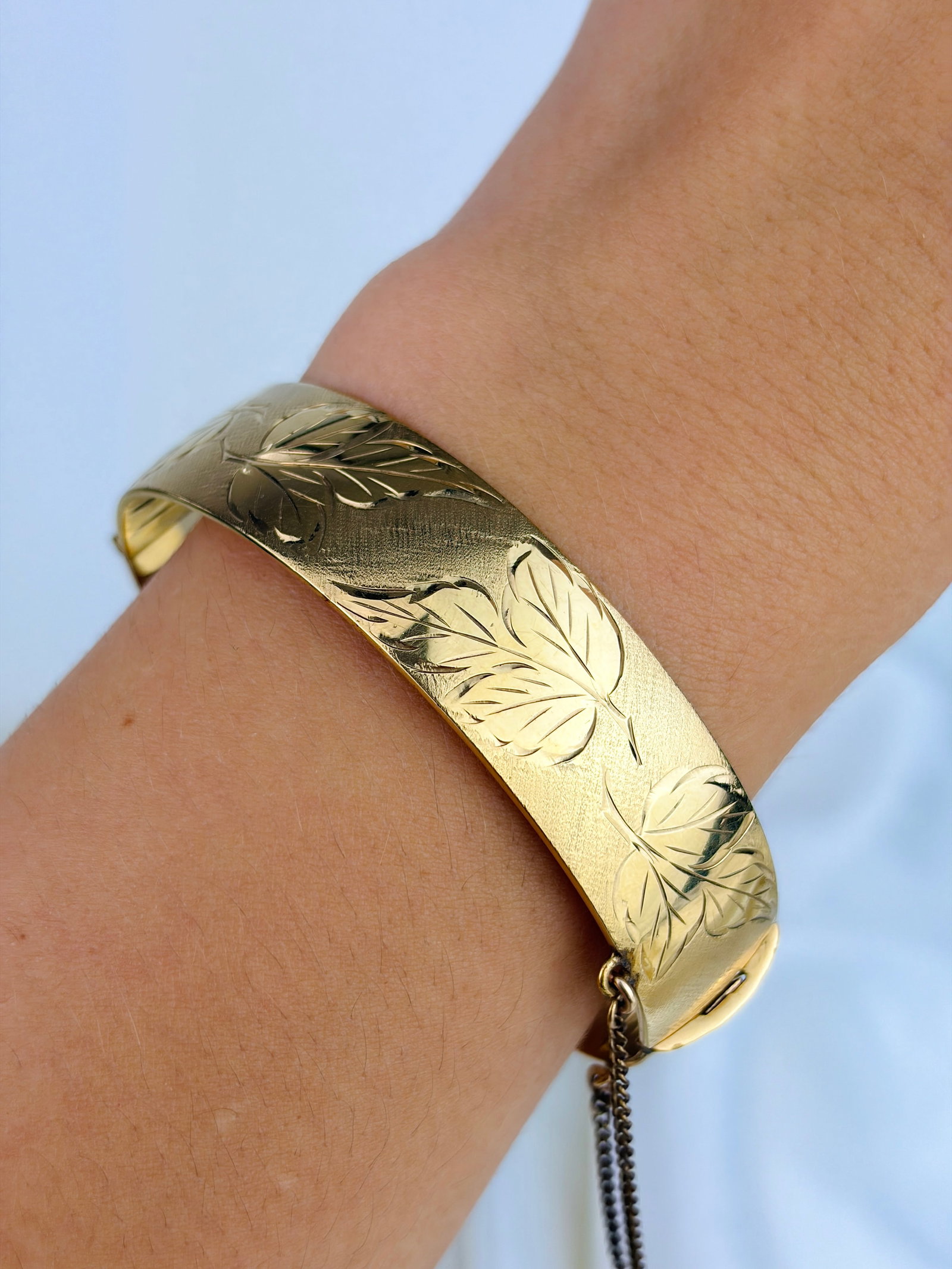 Vintage Wide Chunky 1/20th 9ct Rolled Gold Leaf Bangle Bracelet - 5