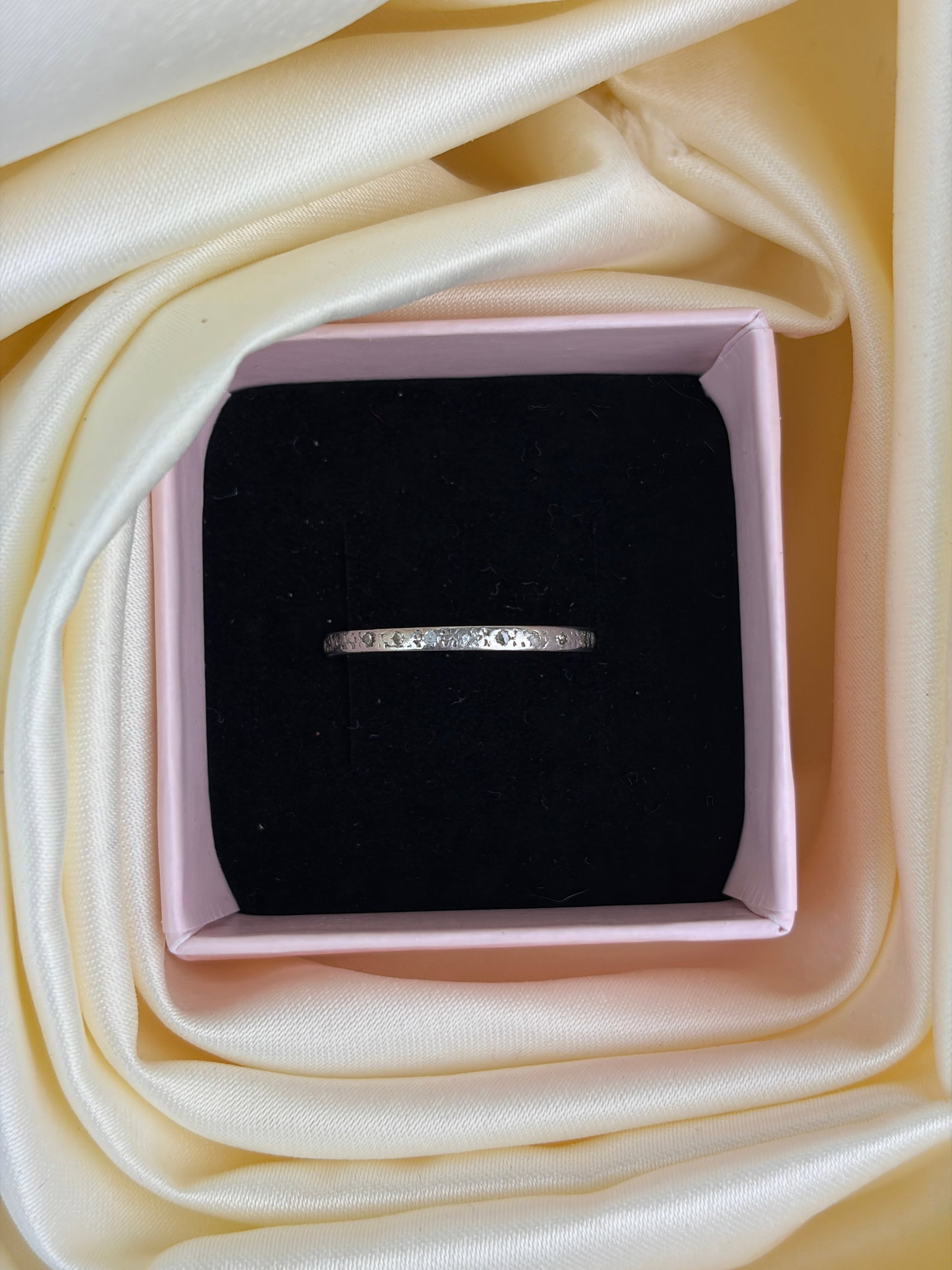 vintage 18ct white gold diamond full eternity band ring - 6
