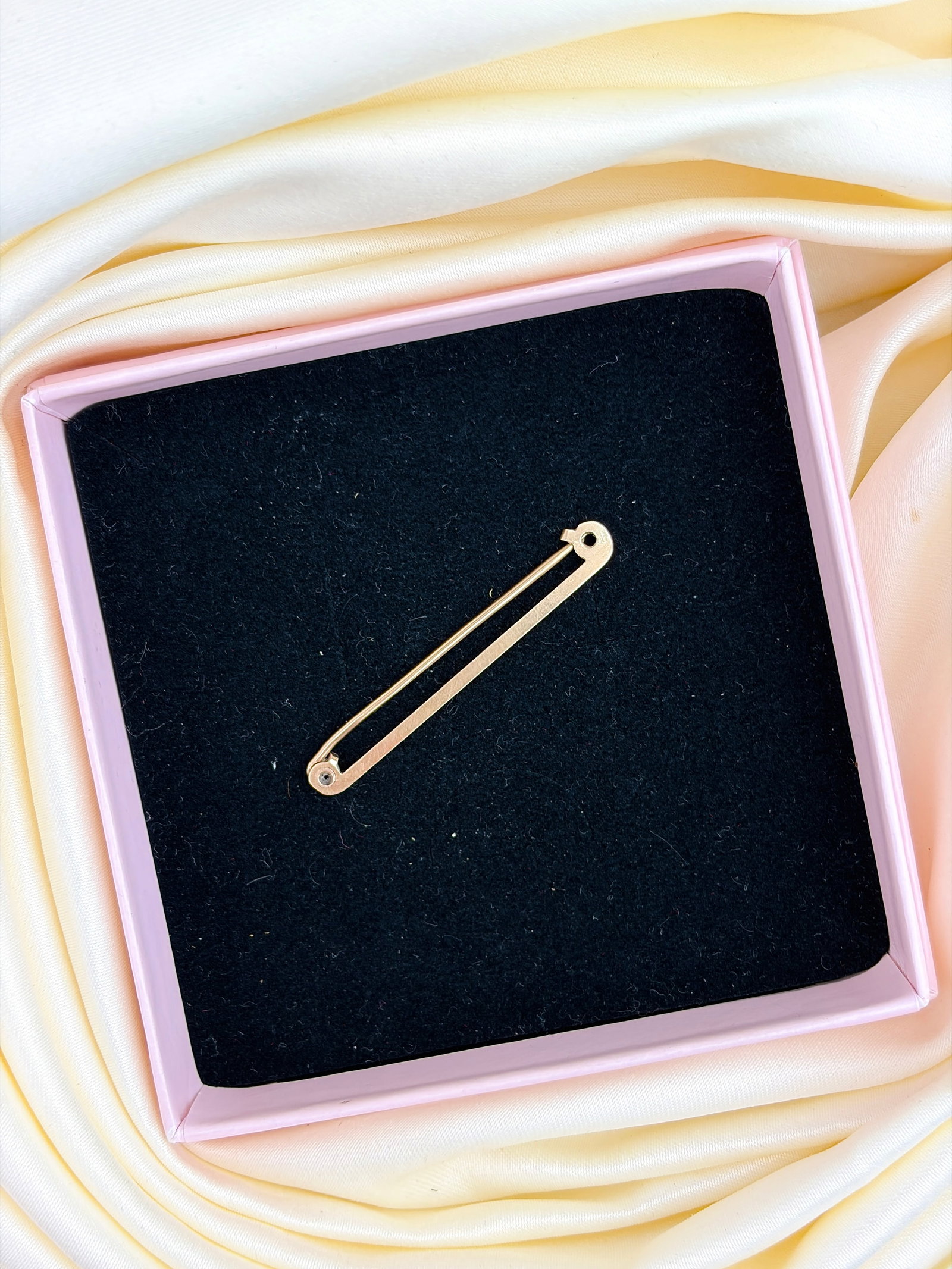 VINTAGE 9CT YELLOW GOLD TIE PIN/BROOCH - 5
