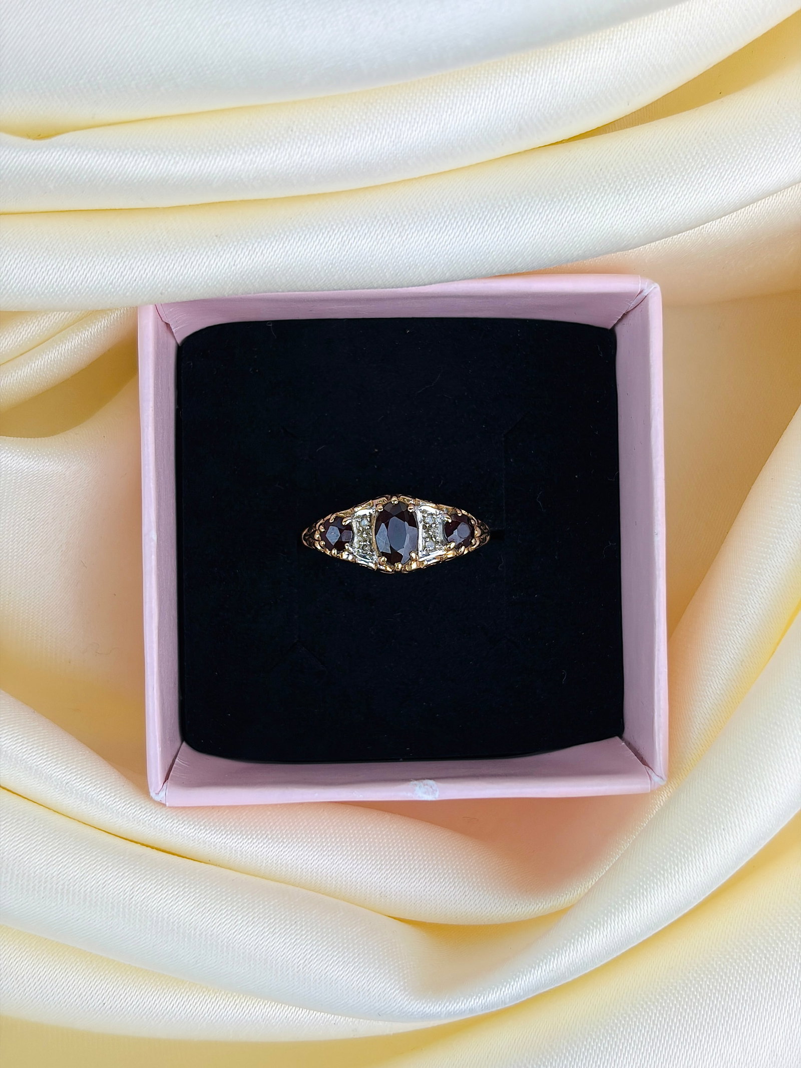 vintage 9ct yellow gold garnet and diamond ring - 7