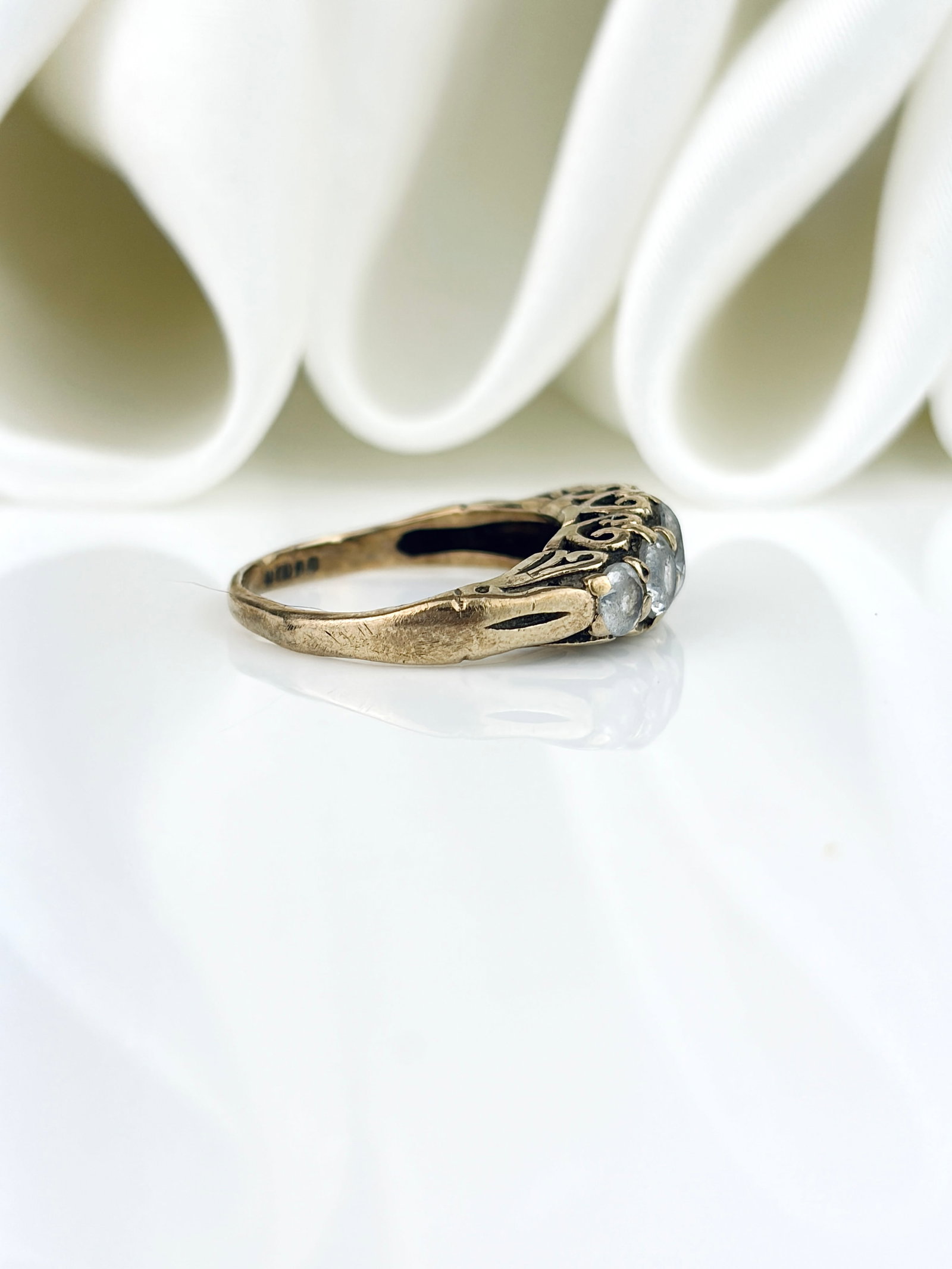 Sweet 9ct Gold Paste Five Stone Ring with Scroll Setting - 2