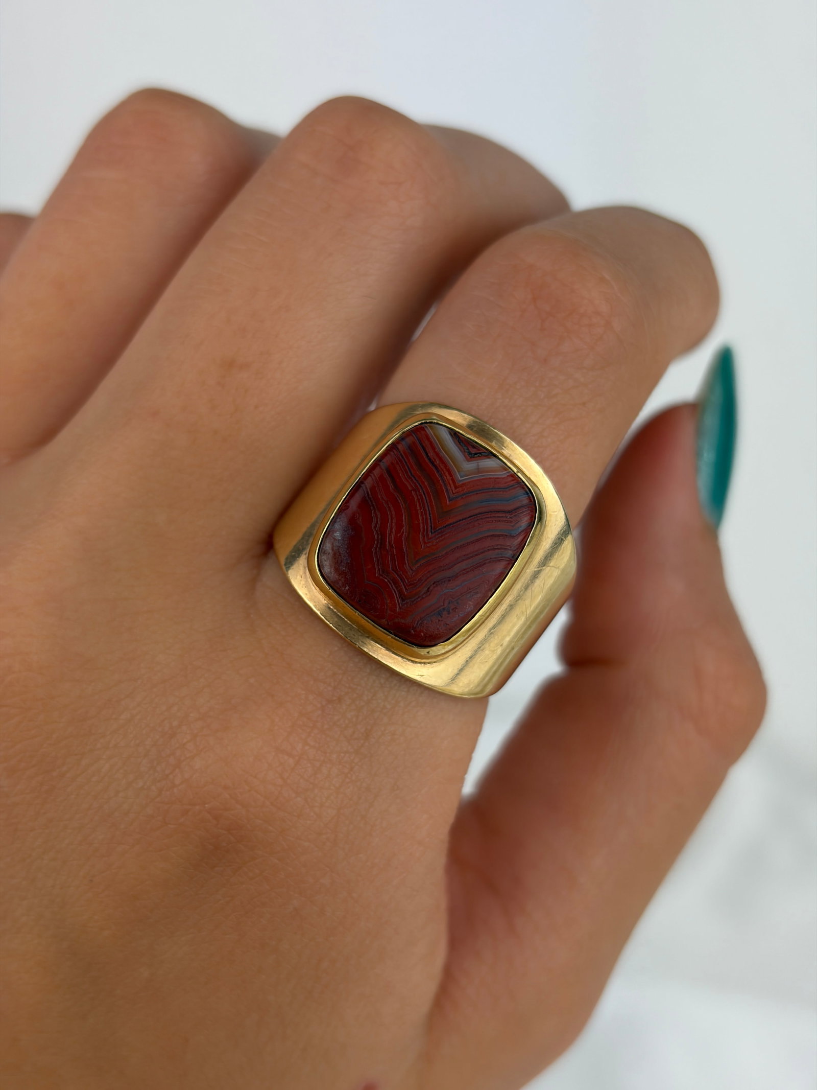 Vintage 14ct Yellow Gold Wide Banded Agate Ring - 8