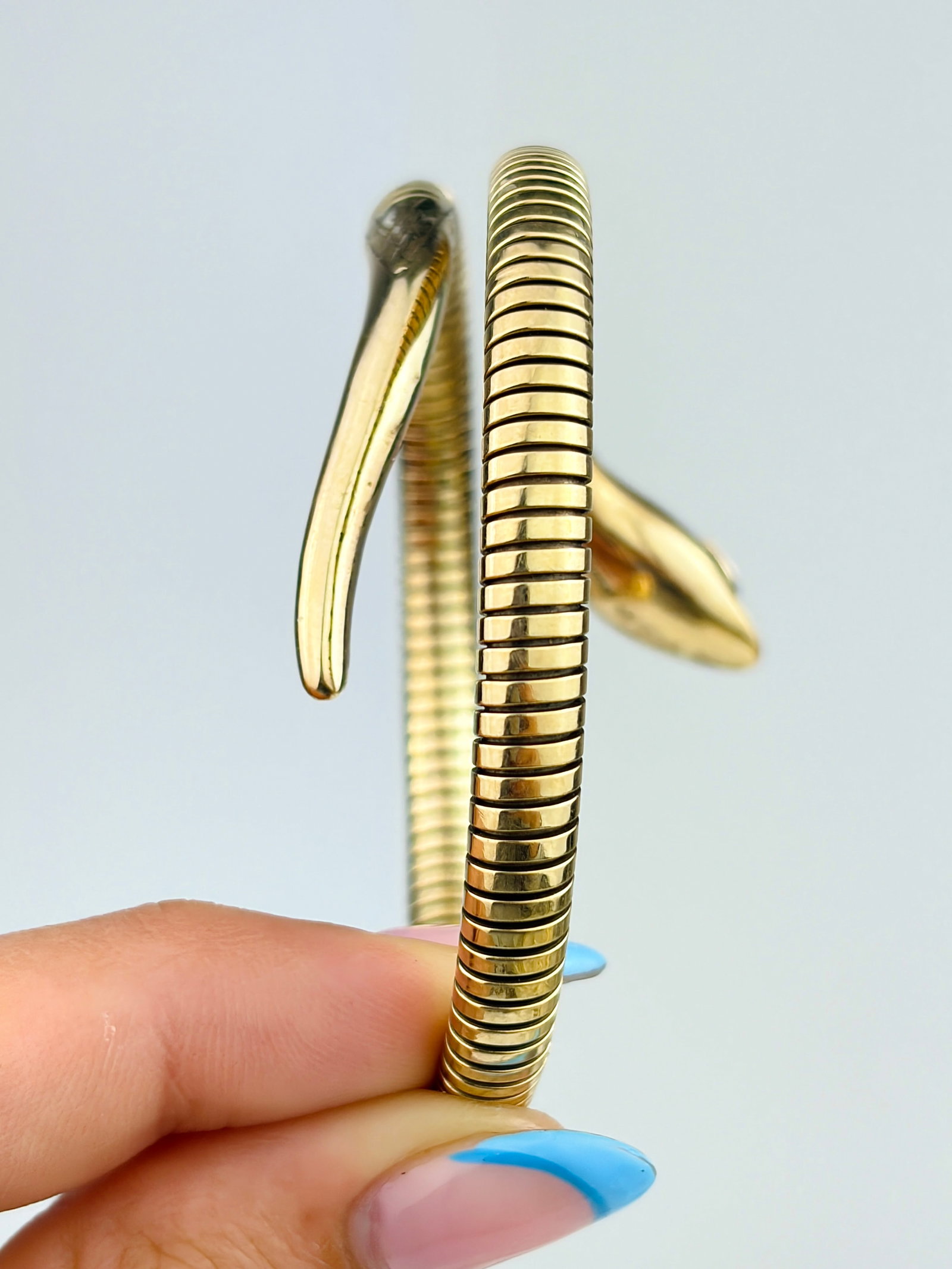 VINTAGE 9CT YELLOW GOLD COILED SNAKE BANGLE BRACELET WITH RUBY EYES - 6