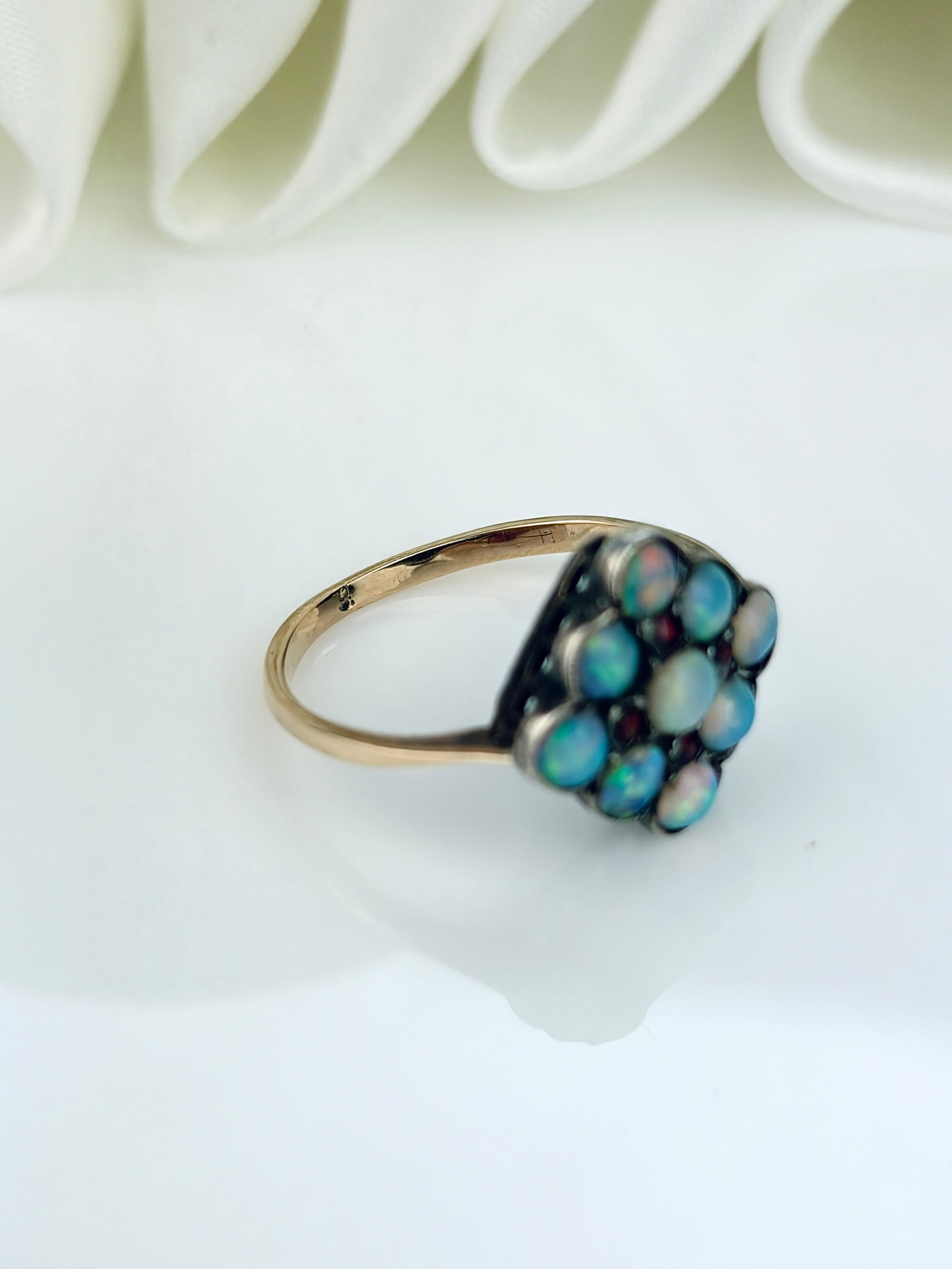 ANTIQUE OPAL AND GARNET CLUSTER RING IN GOLD AND SILVER - 4