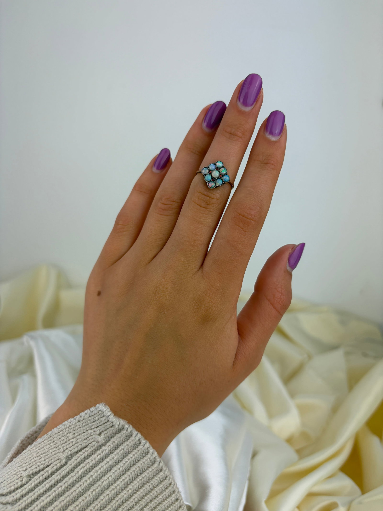 ANTIQUE OPAL AND GARNET CLUSTER RING IN GOLD AND SILVER - 7
