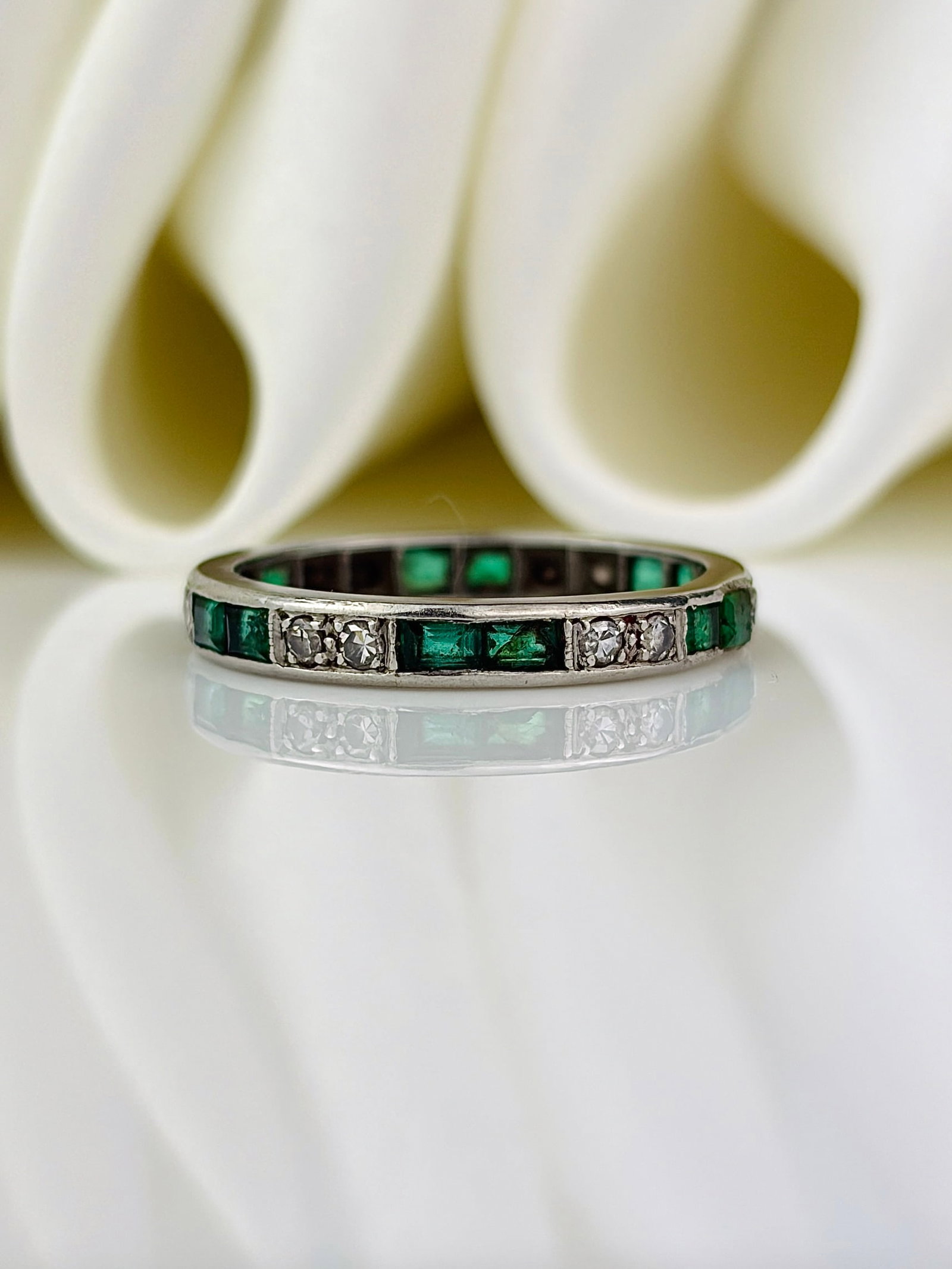 antique emerald and diamond full eternity band ring - 2