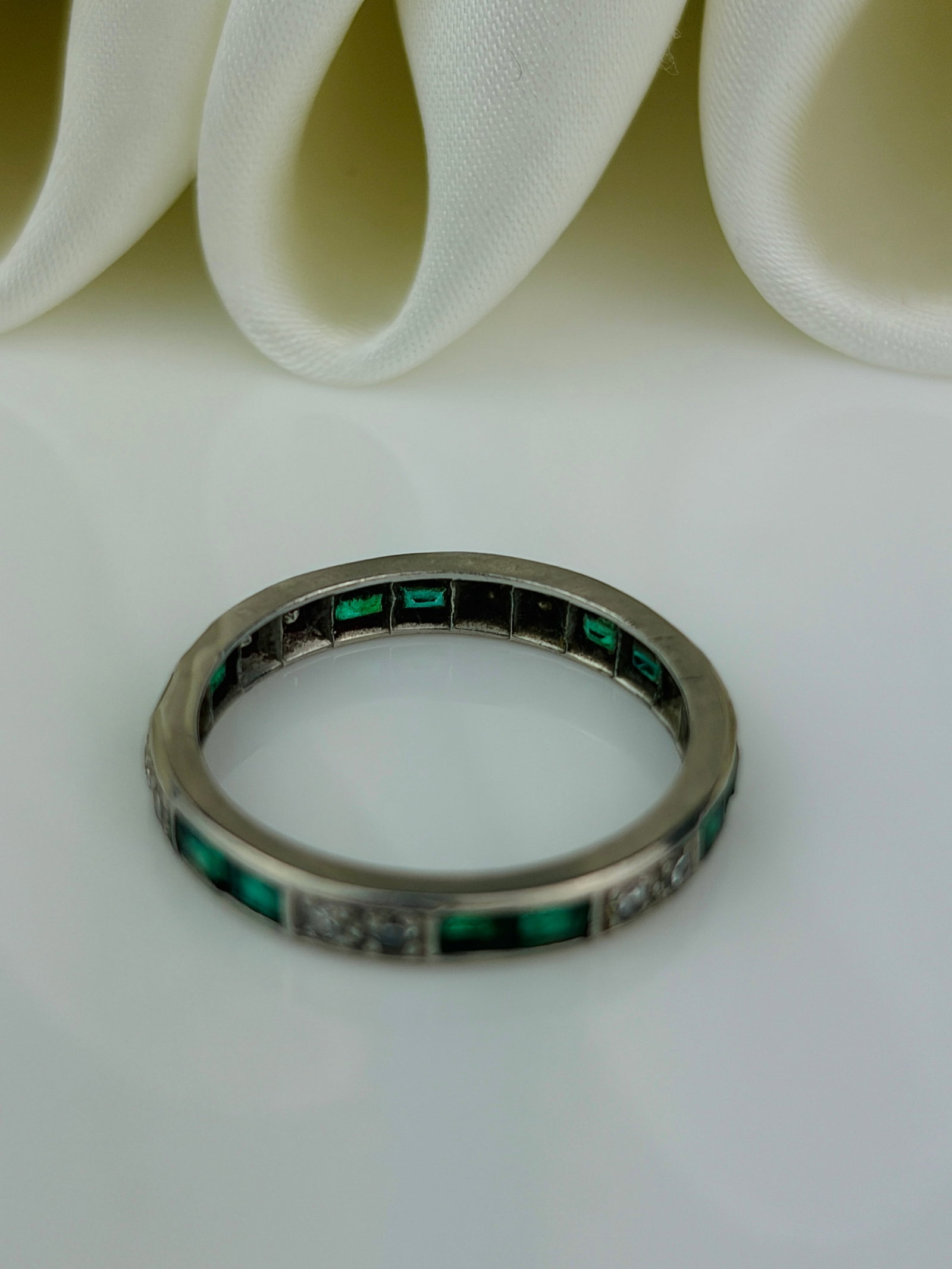 antique emerald and diamond full eternity band ring - 4