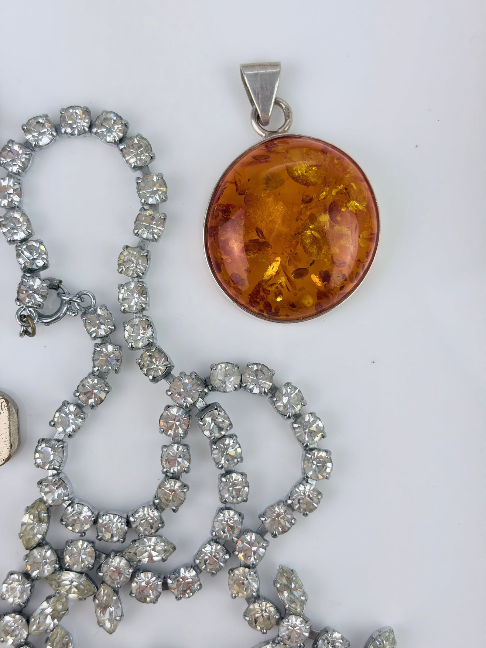 ANTIQUE & VINTAGE MIXED LOT OF JEWELLERY INC SILVER AMBER PENDANT - 4