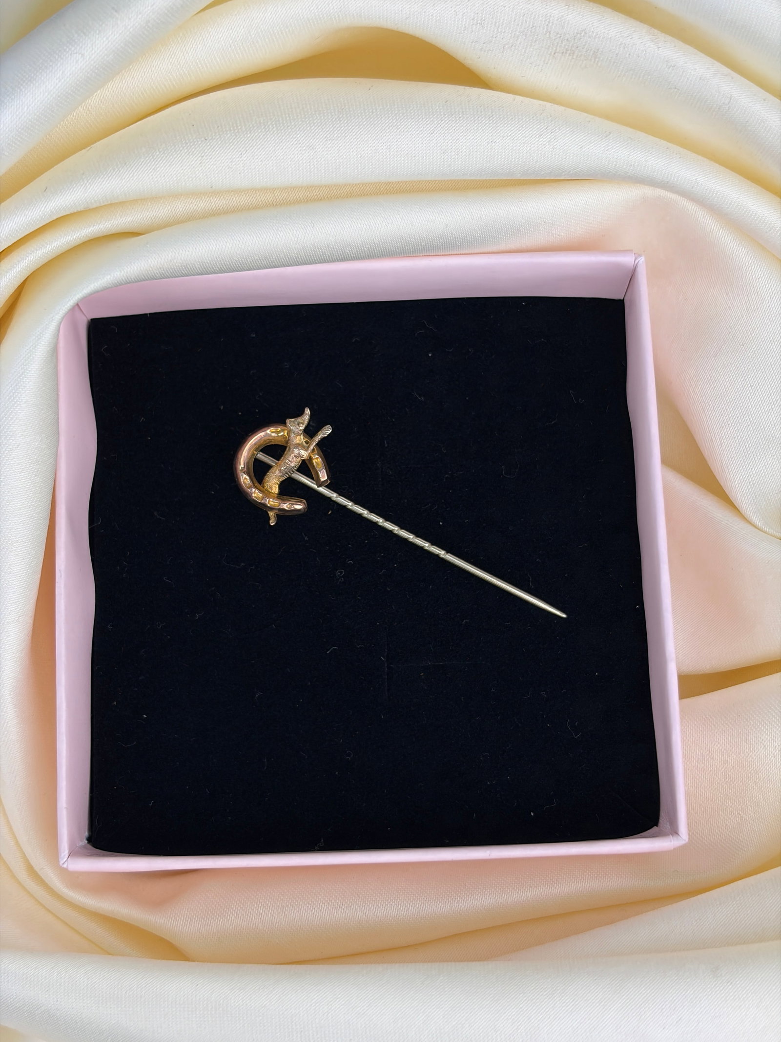 antique gold horseshoe / fox stick pin brooch - 5