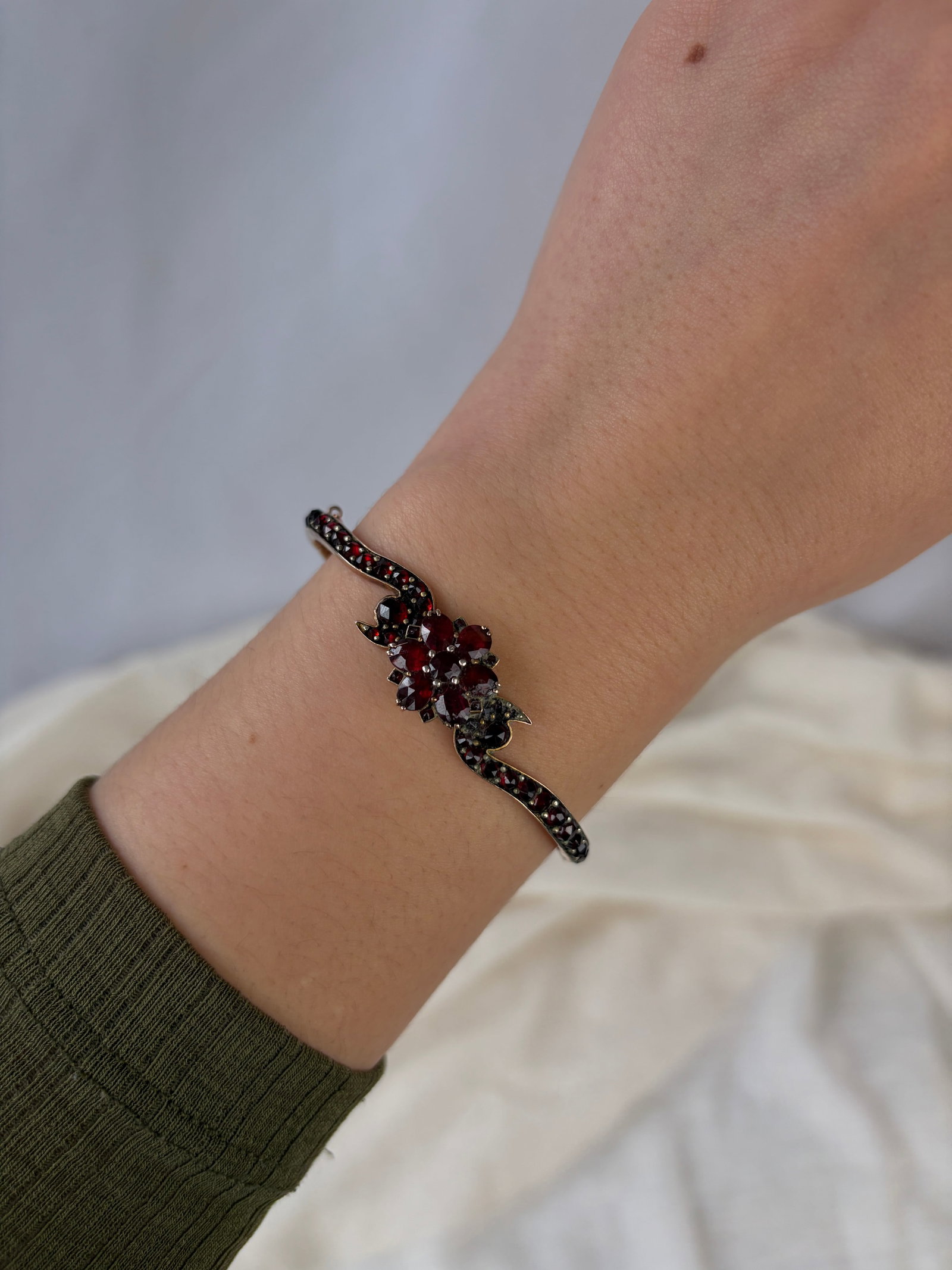 ANTIQUE GARNET BANGLE / BRACELET - 7