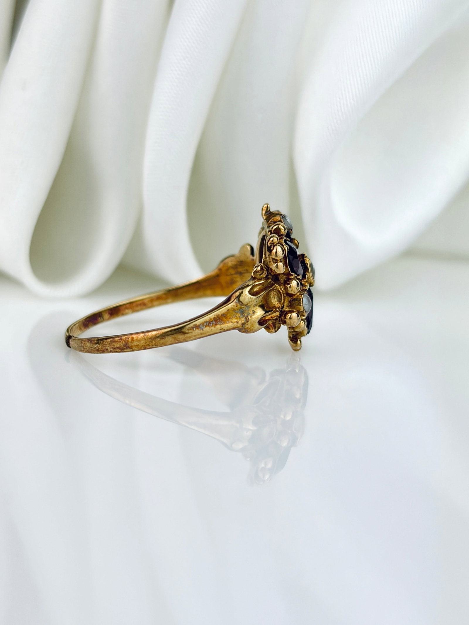 Antique Georgian 15ct Yellow Gold Almandine Garnet and Pearl Cluster Ring - 2