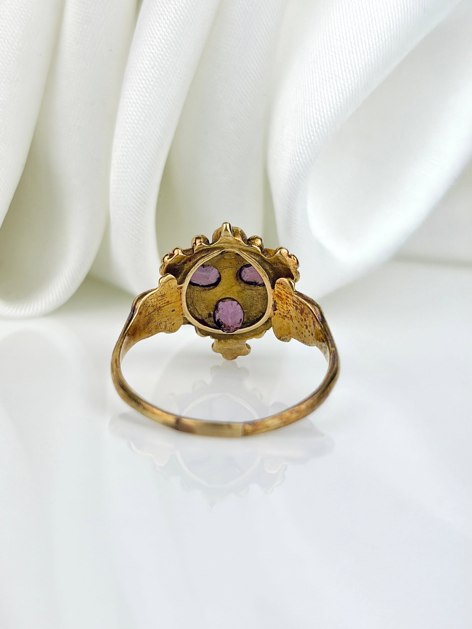 Antique Georgian 15ct Yellow Gold Almandine Garnet and Pearl Cluster Ring - 3