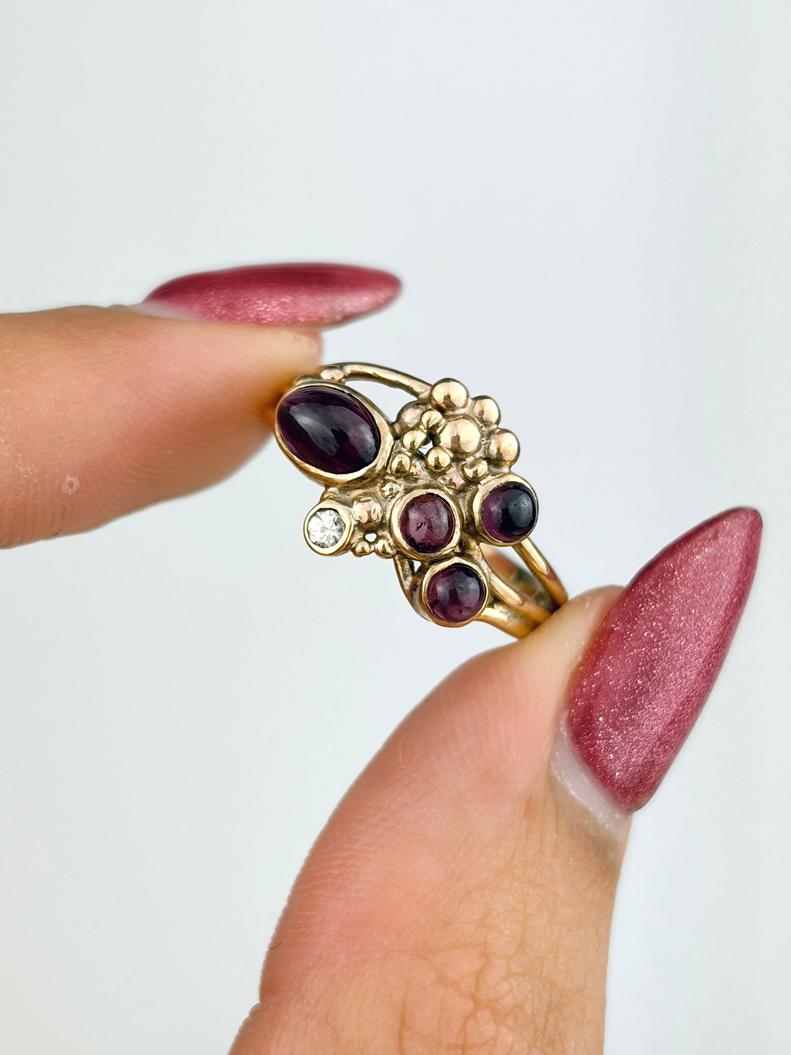 Cabochon Garnet and Diamond Fancy 9ct Gold Ring - 5