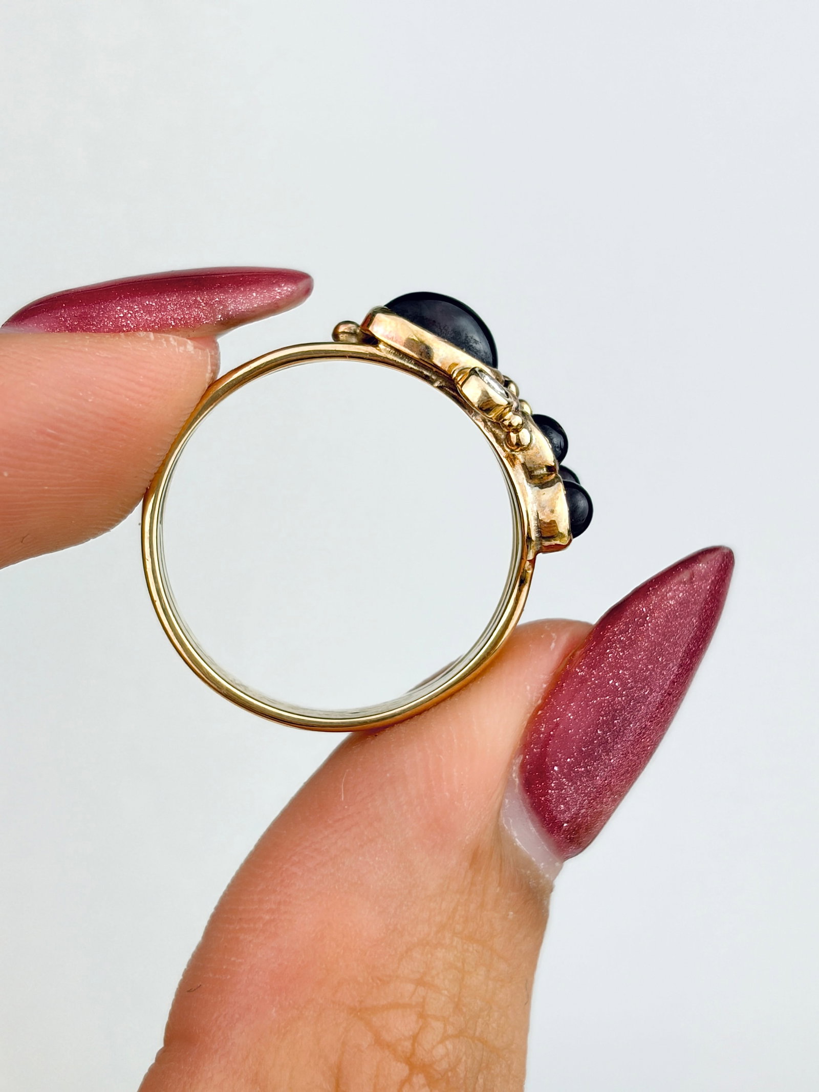 Cabochon Garnet and Diamond Fancy 9ct Gold Ring - 6