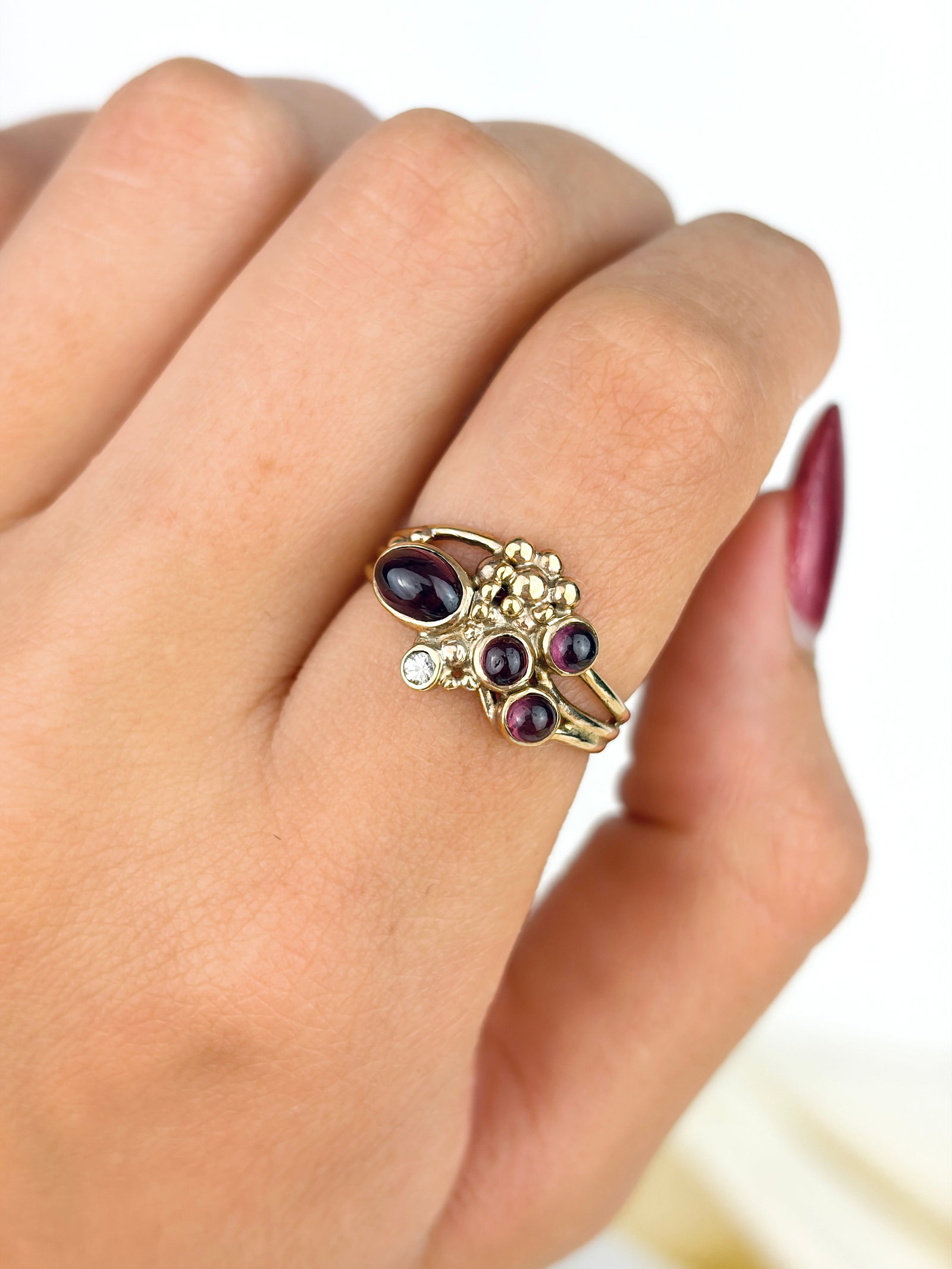 Cabochon Garnet and Diamond Fancy 9ct Gold Ring - 8