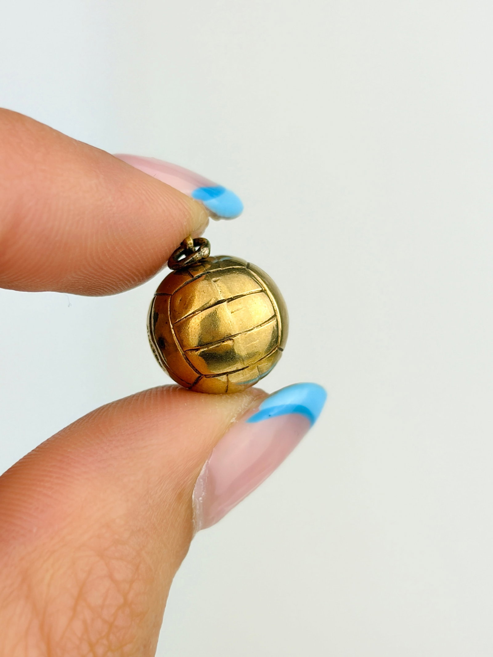 VINTAGE 9CT GOLD FOOTBALL CHARM - 2