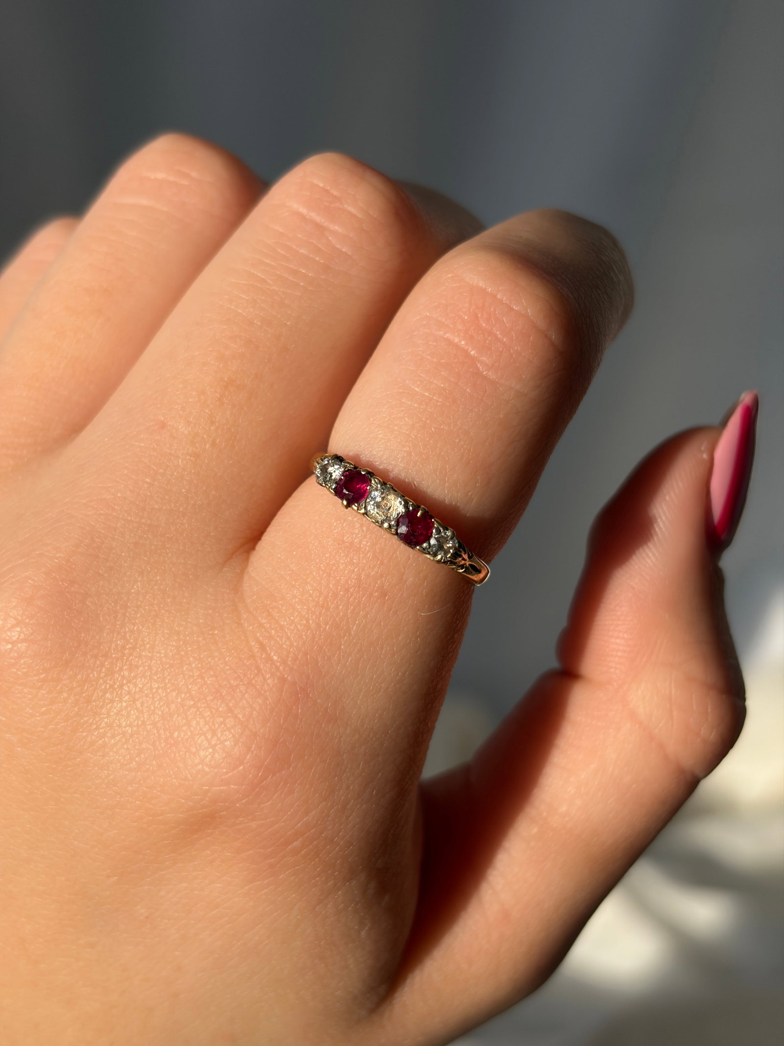 antique 18ct yellow gold ruby and diamond 5 stone ring - 9
