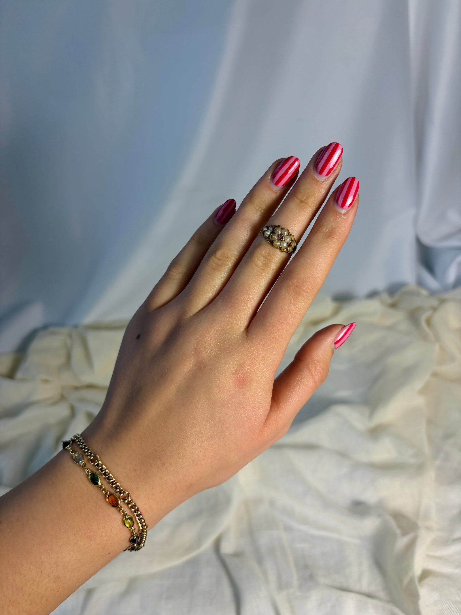 antique pearl and ruby flower ring in gold - 8