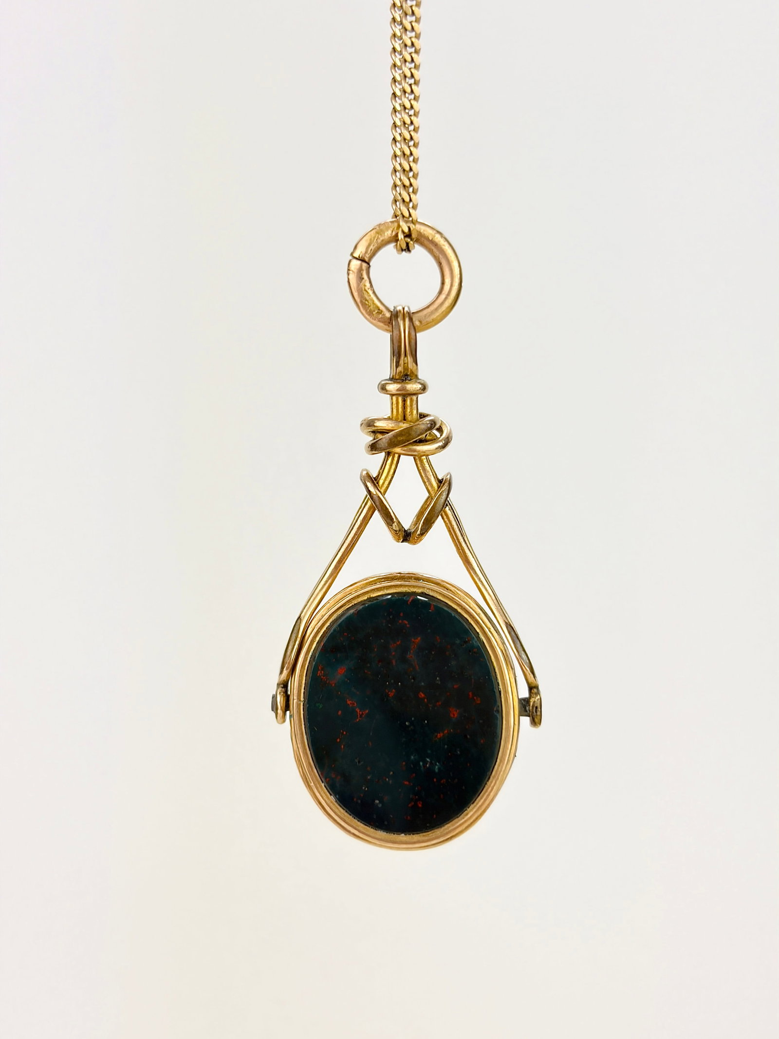 ROLLED GOLD CARNELIAN AND BLOODSTONE SPINNING FOB PENDANT - 2
