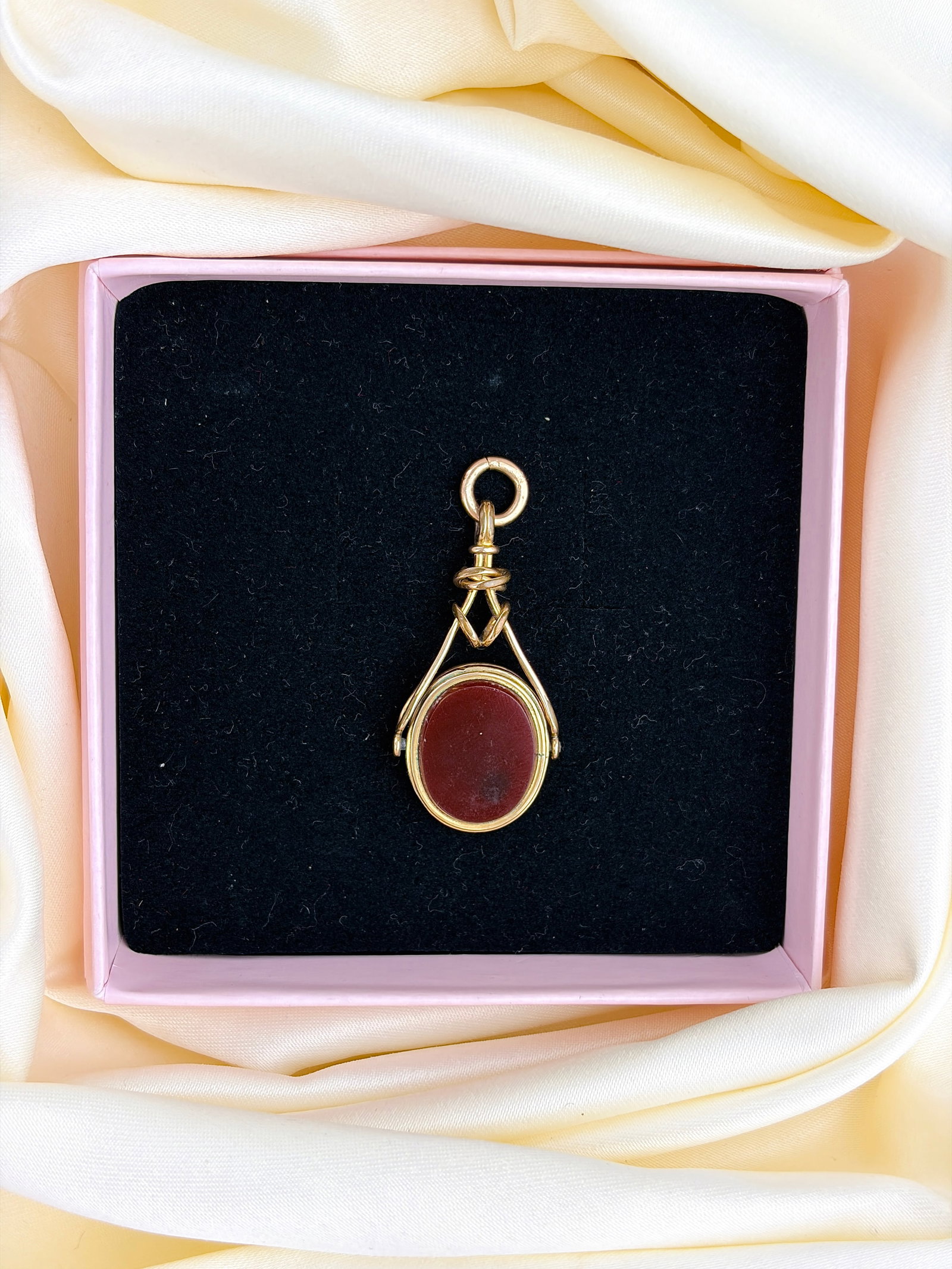 ROLLED GOLD CARNELIAN AND BLOODSTONE SPINNING FOB PENDANT - 5