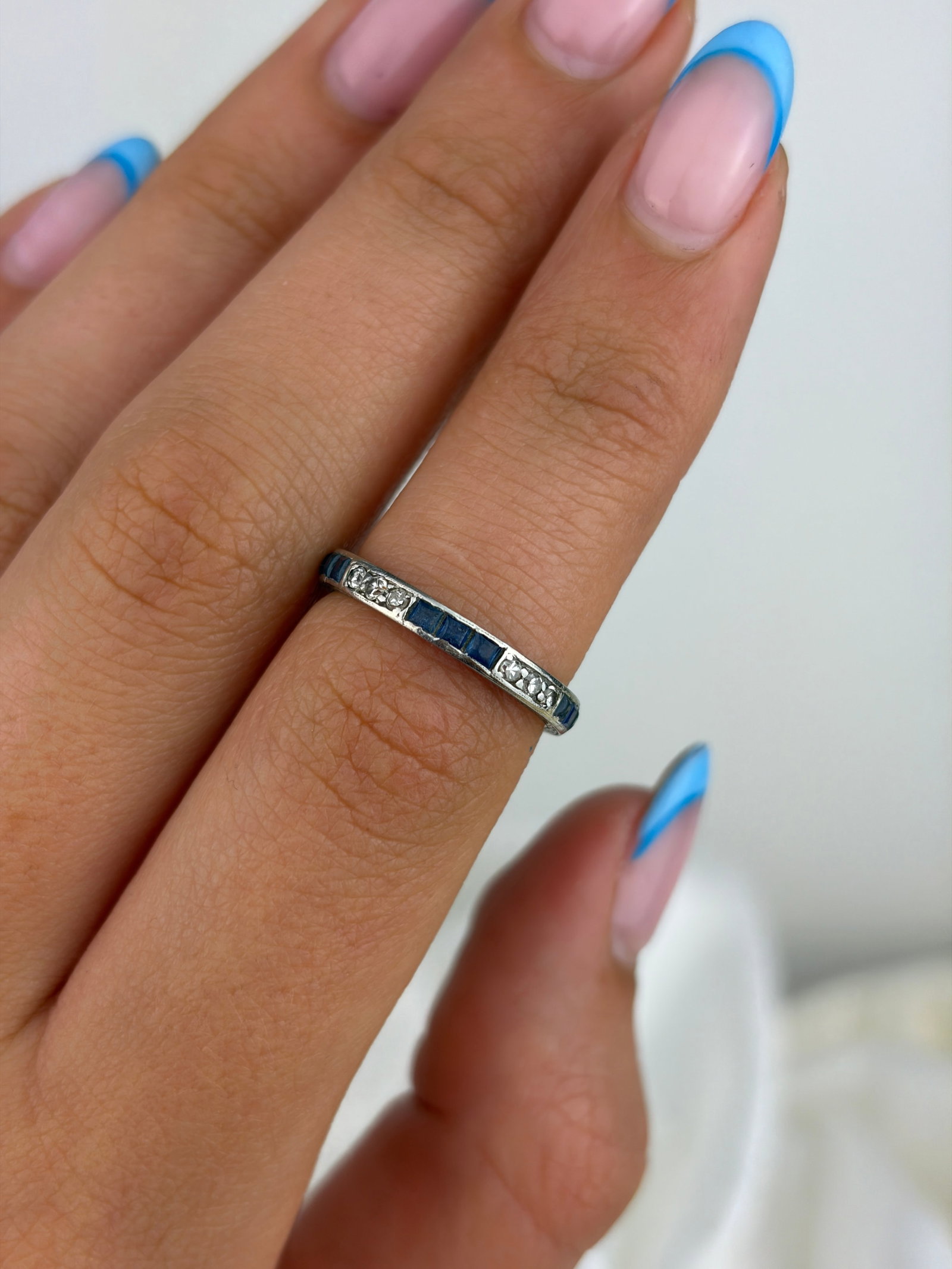 LOVELY ART DECO SAPPHIRE AND DIAMOND FULL ETERNITY BAND RING - 8
