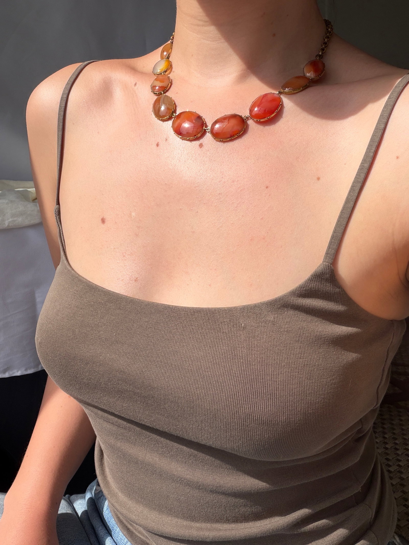 ANTIQUE CHUNKY AGATE NECKLACE IN GILT METAL - 4