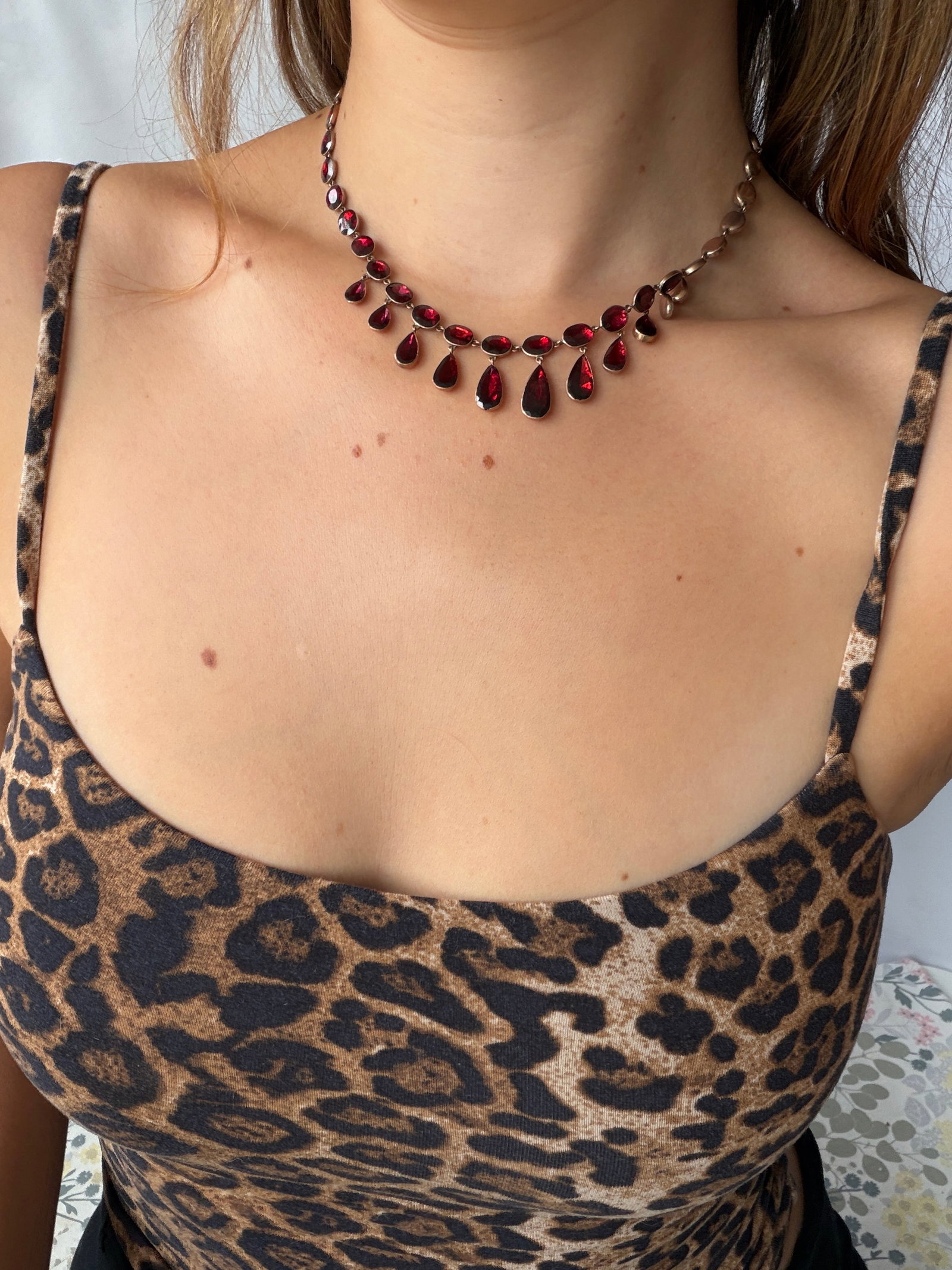 Incredible Antique Garnet Fringe Riviere Necklace in 9ct Gold - 2