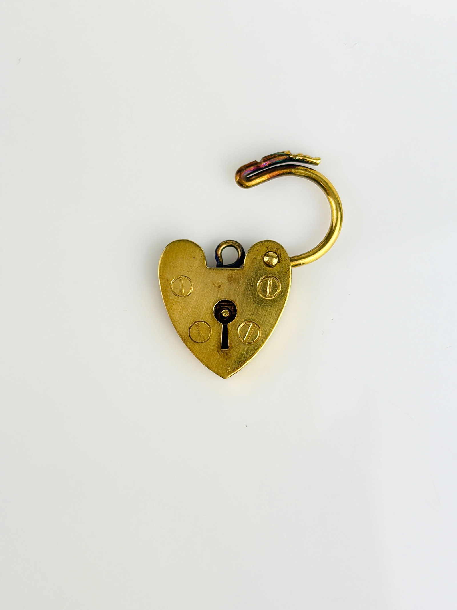 VINTAGE 9CT YELLOW GOLD OPENING HEART PADLOCK - 4