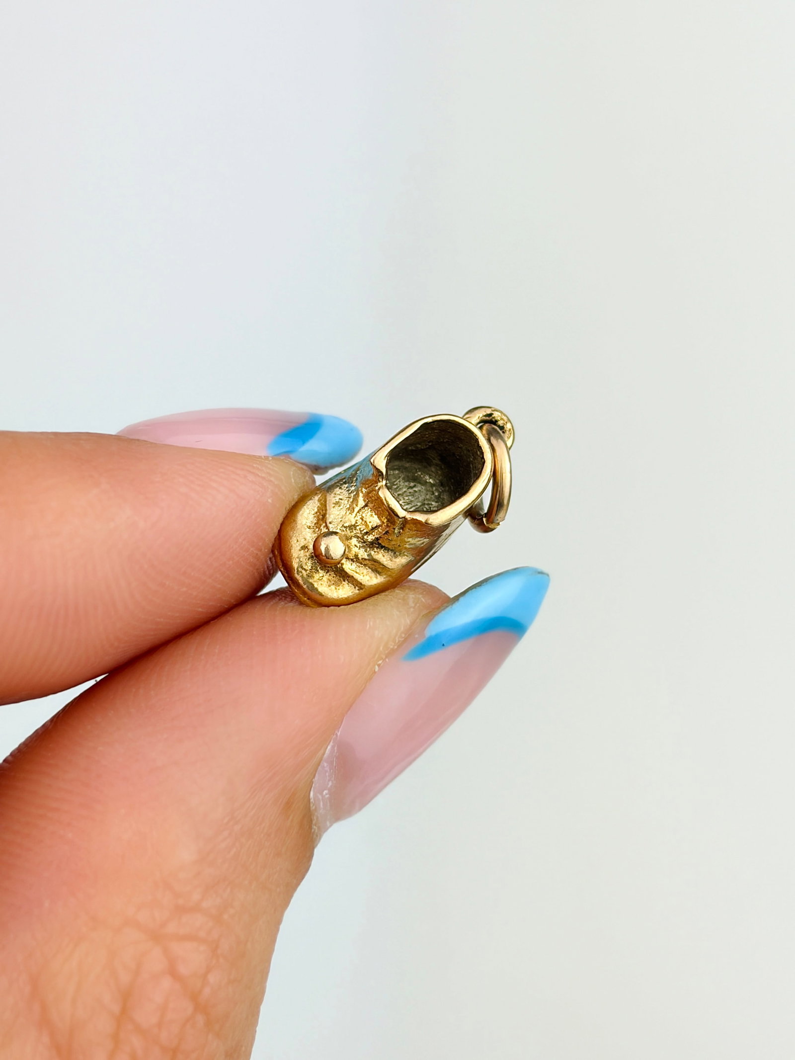VINTAGE 9CT GOLD BABY BOOT CHARM - 4