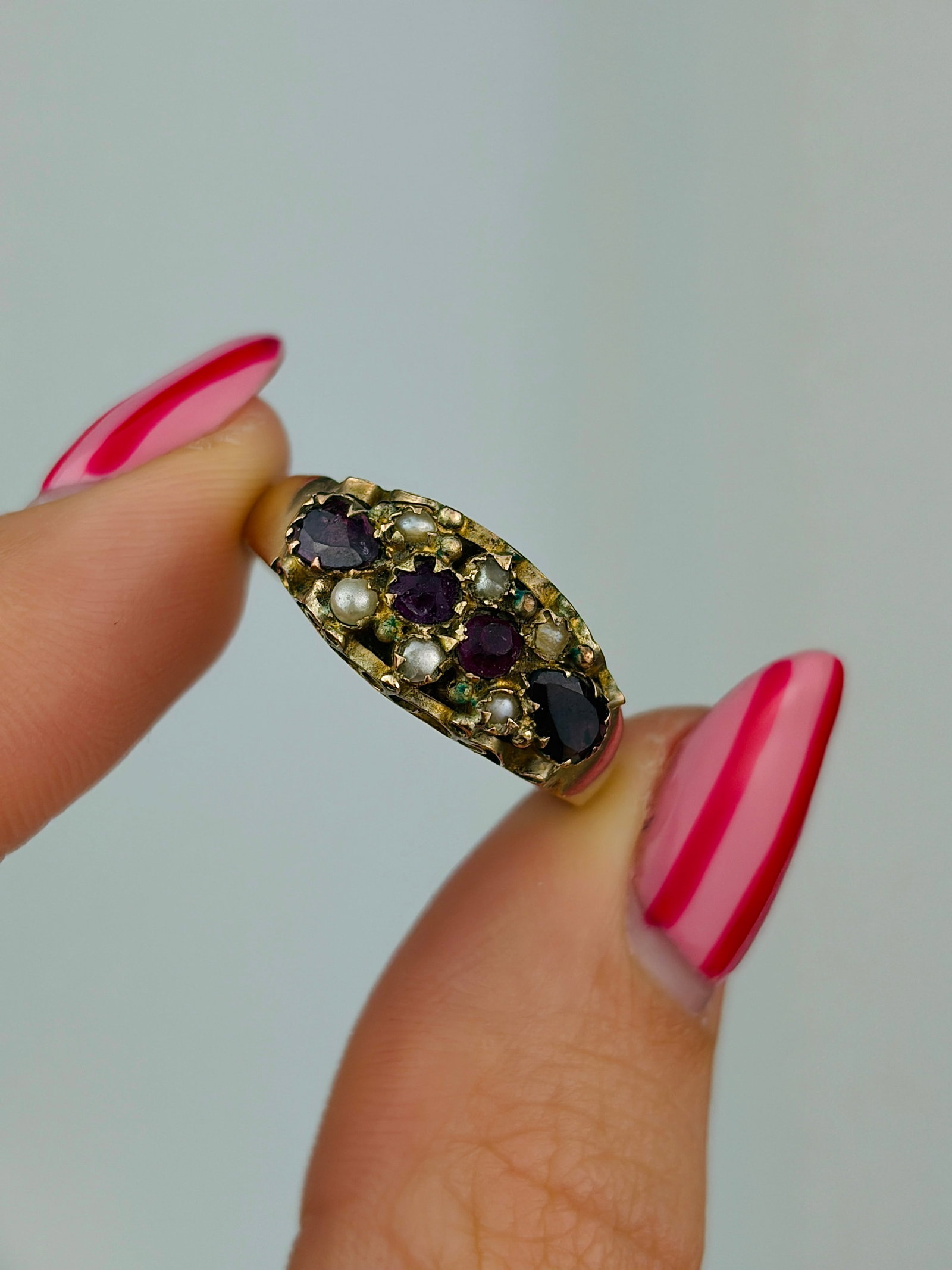 antique 9ct gold garnet and pearl ring - 5