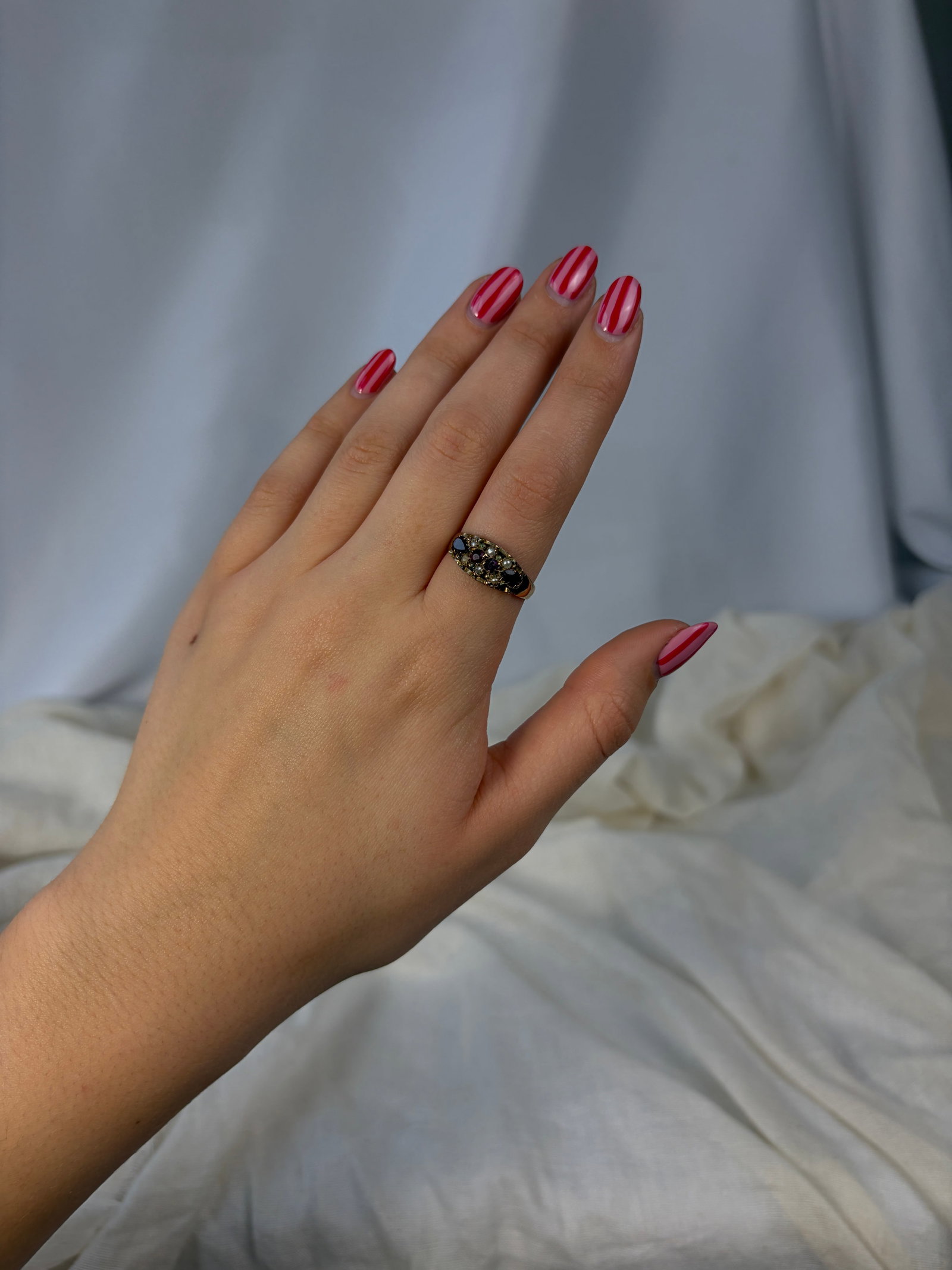 antique 9ct gold garnet and pearl ring - 8