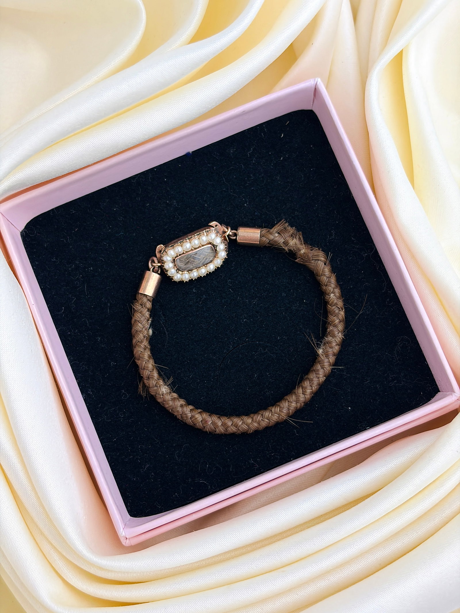 c.1792 Georgian Era 9ct Gold Pearl Locket, Hair Bracelet - 7