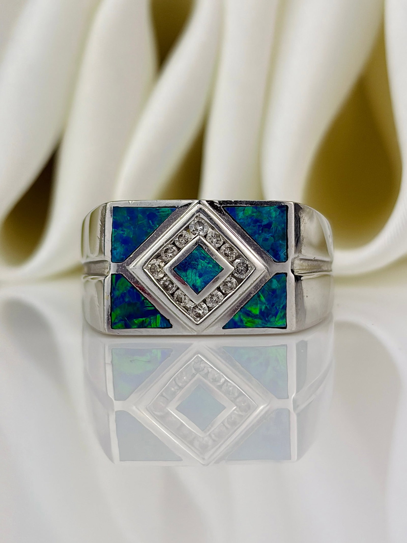 heavy / chunky 14ct white gold black opal and diamond signet style ring: heavy / chunky 14ct white gold black opal and diamond signet style ring Amazing colours!