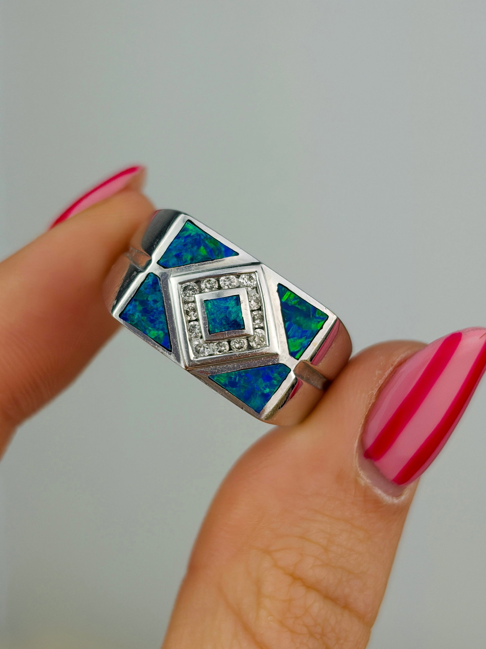 heavy / chunky 14ct white gold black opal and diamond signet style ring - 5