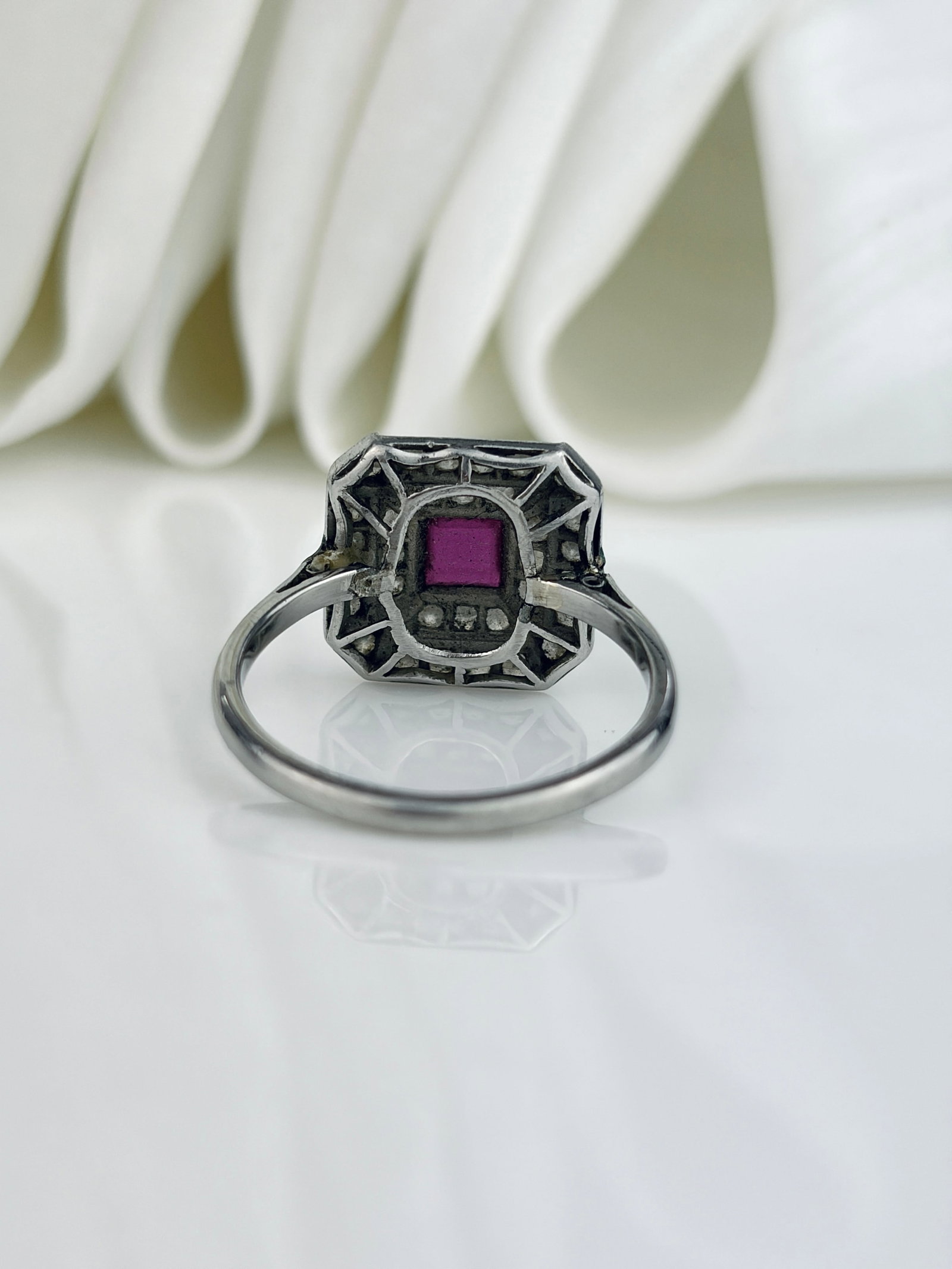 ANTIQUE ART DECO ERA PLATINUM RUBY AND DIAMOND SQUARE RING - 3