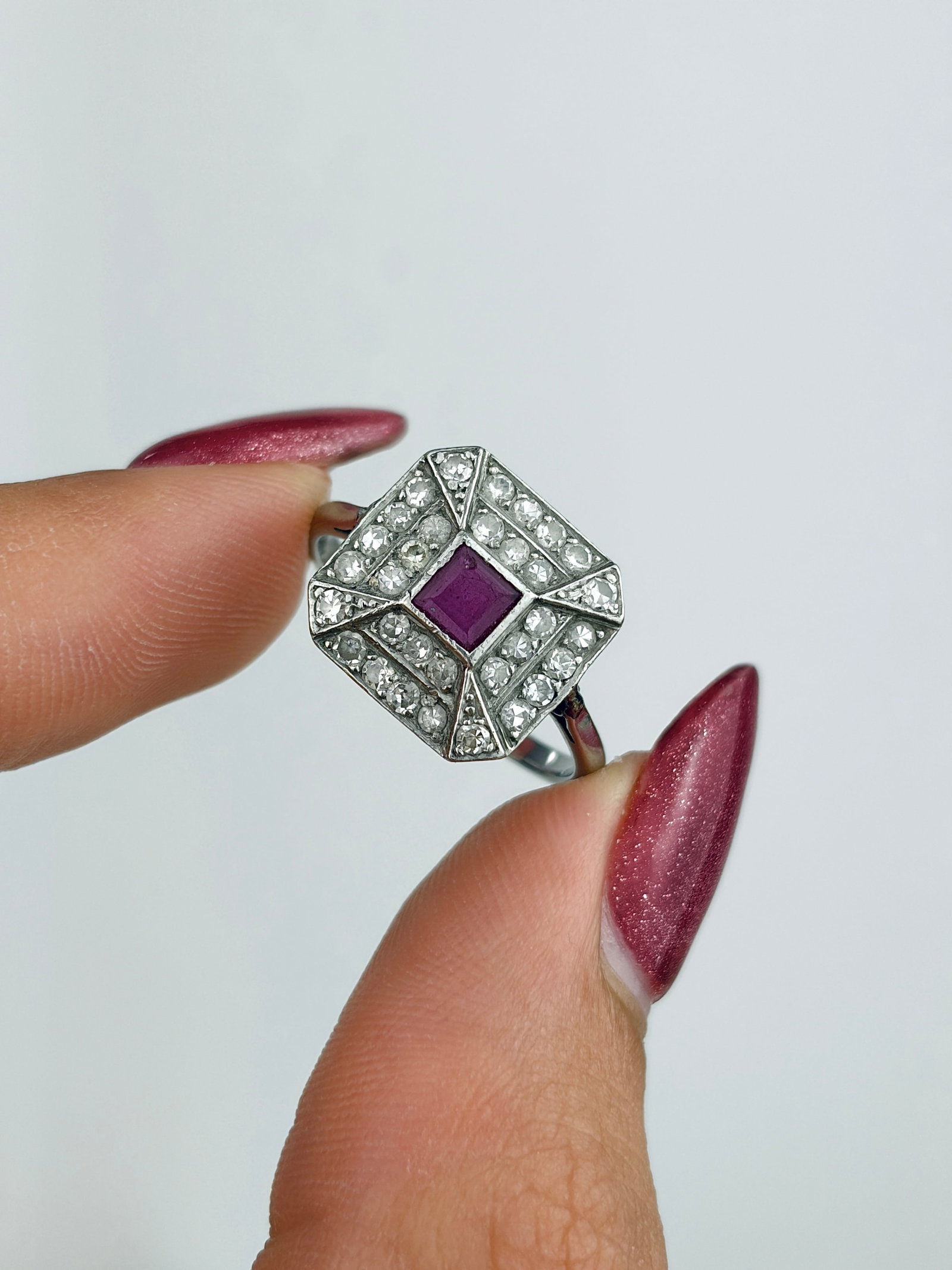 ANTIQUE ART DECO ERA PLATINUM RUBY AND DIAMOND SQUARE RING - 5