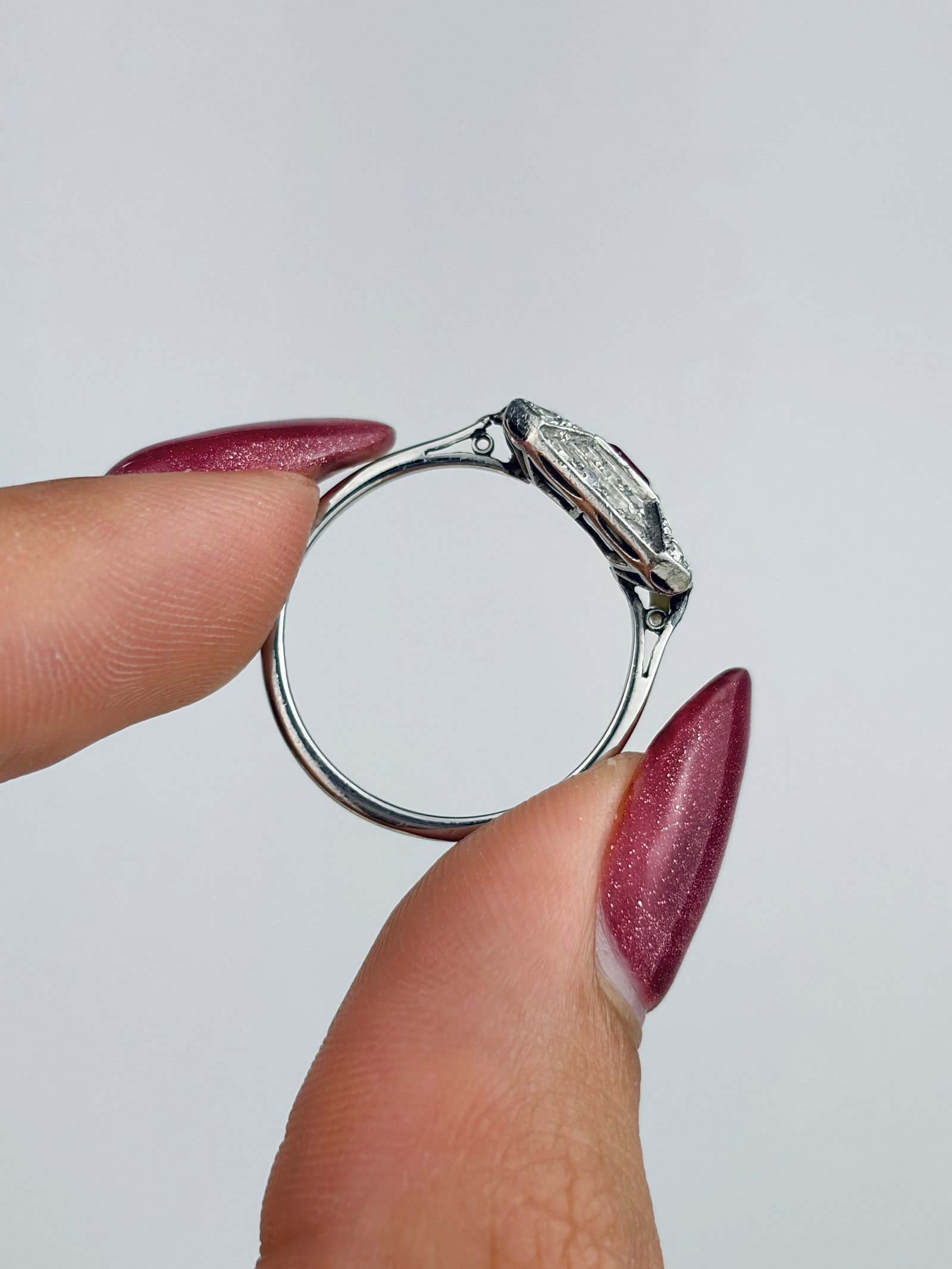 ANTIQUE ART DECO ERA PLATINUM RUBY AND DIAMOND SQUARE RING - 6
