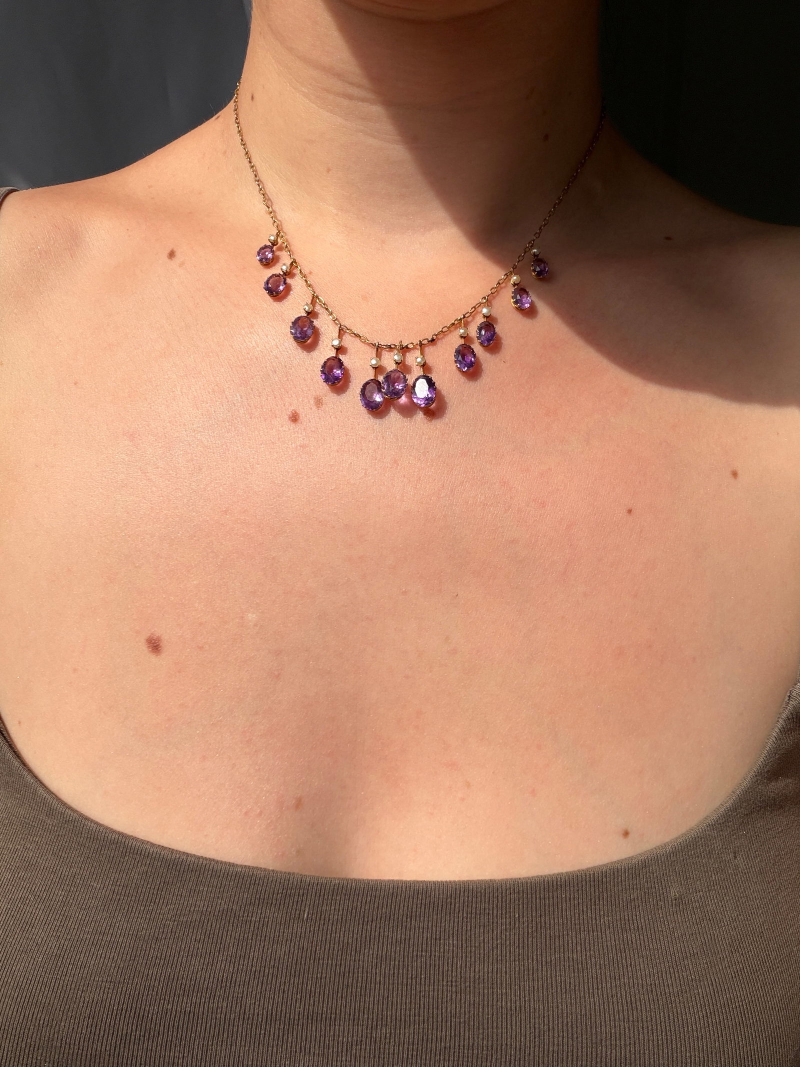 ANTIQUE 9CT YELLOW GOLD AMETHYST AND PEARL FRINGE NECKLACE - 3