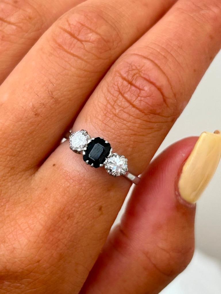 Antique Sapphire and Diamond 3 Stone Ring in Platinum - 2