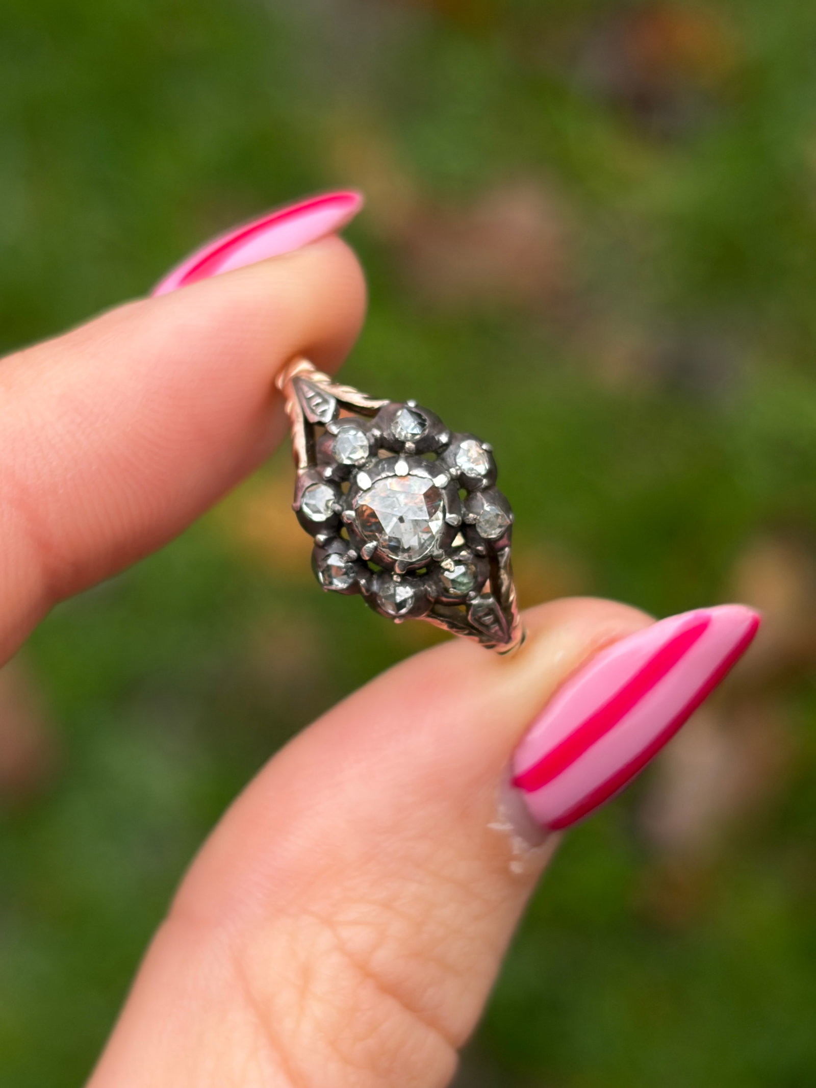 ANTIQUE ROSE CUT DIAMOND CLUSTER RING IN 15CT GOLD - 10