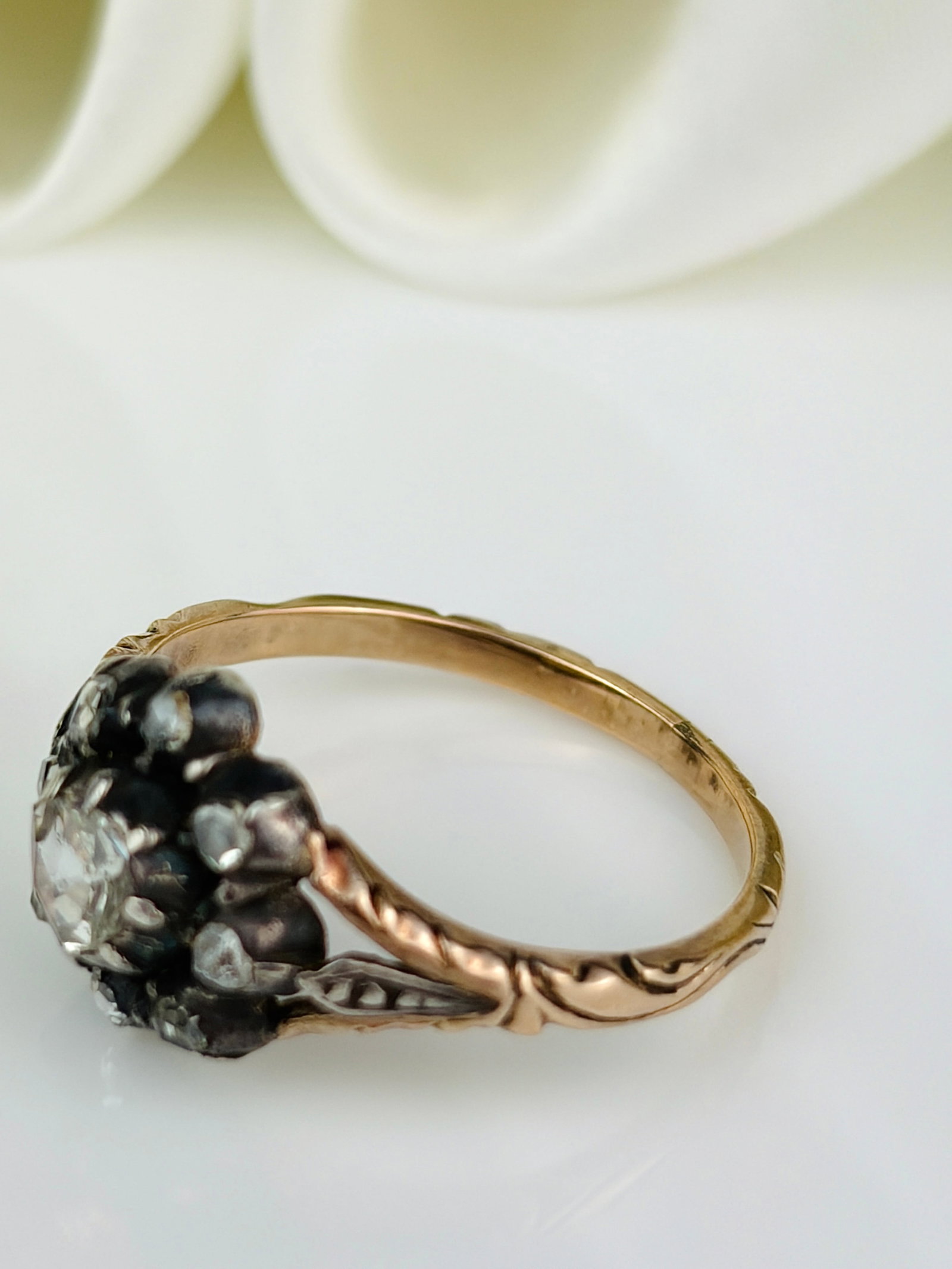 ANTIQUE ROSE CUT DIAMOND CLUSTER RING IN 15CT GOLD - 4