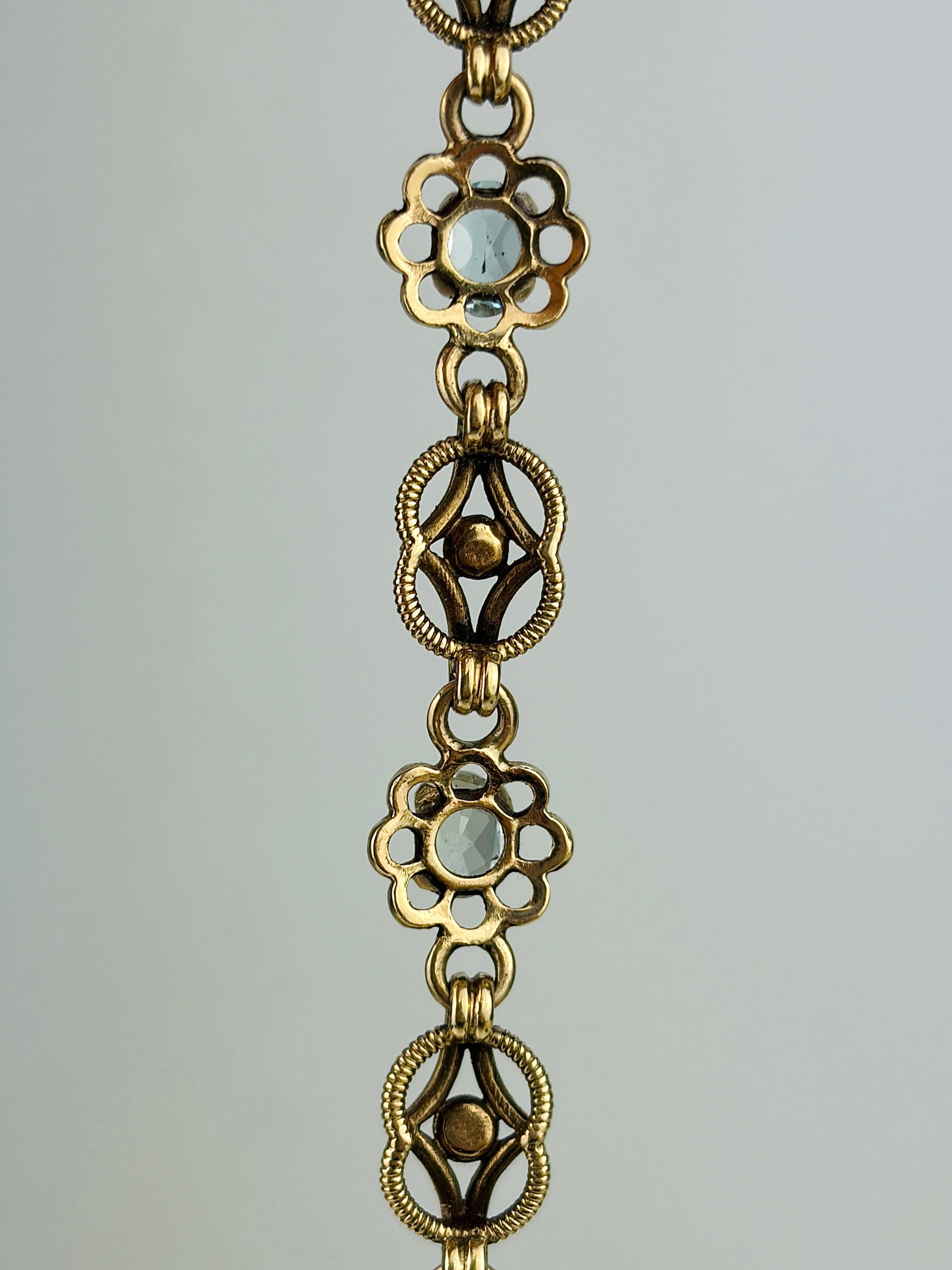 WONDERFUL 9CT GOLD AQUAMARINE BRACELET - 4
