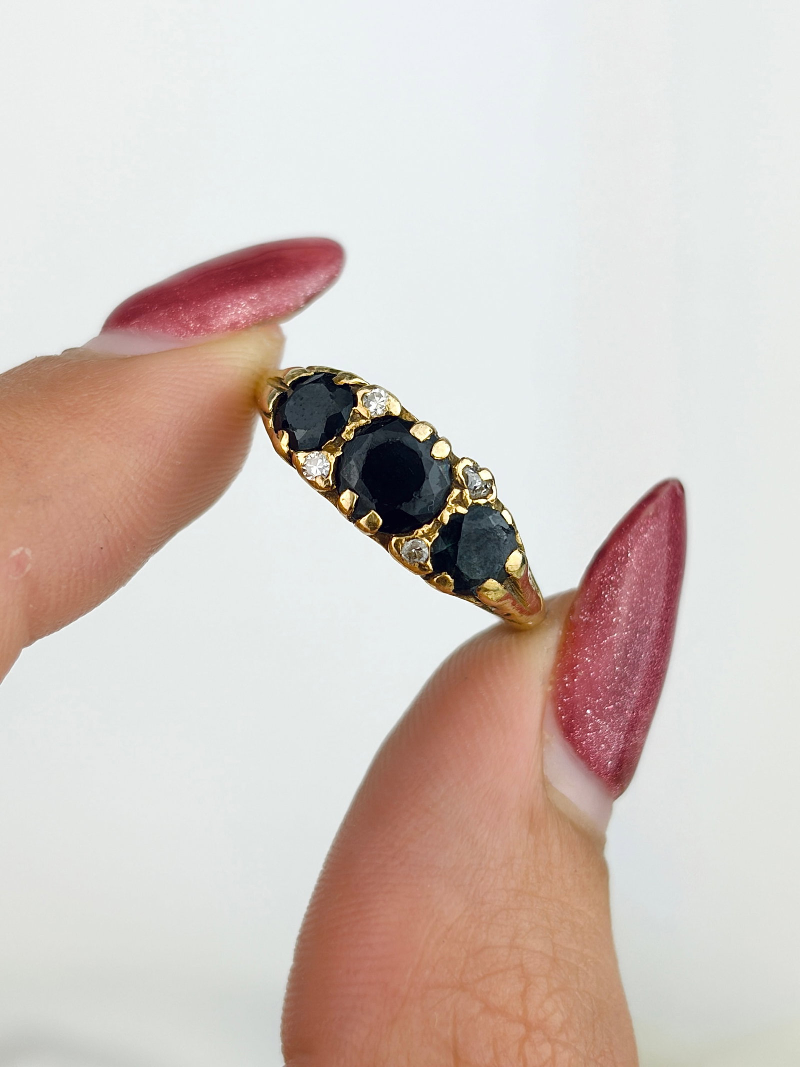 Vintage 18ct Yellow Gold Sapphire and Diamond 3 Stone Ring - 5